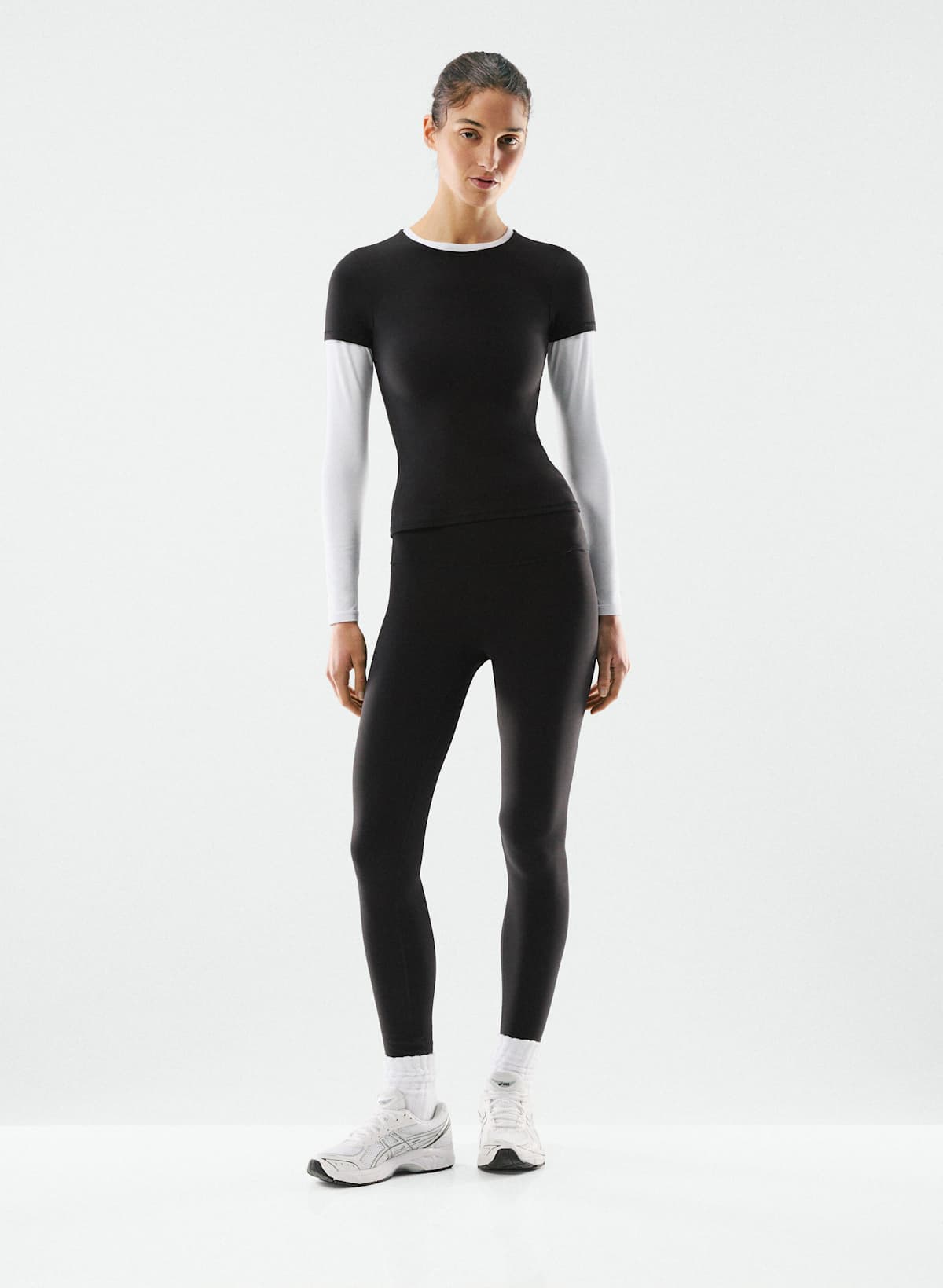 Aritzia BUTTER Cheeky Infinite Hi-Rise 26 Legging