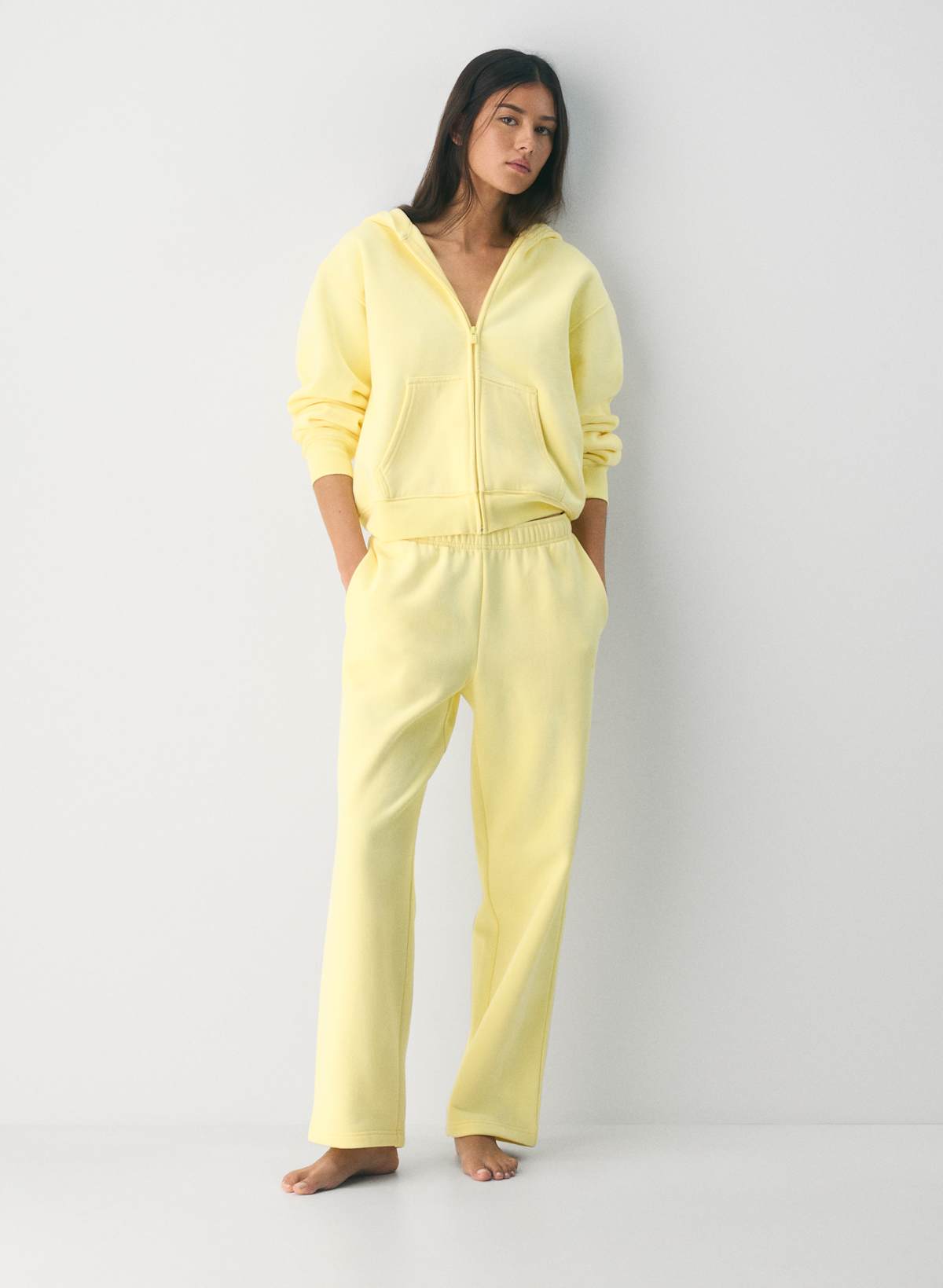 Aritzia Cozy Sweatfleece Mega Straight™ Sweatpant
