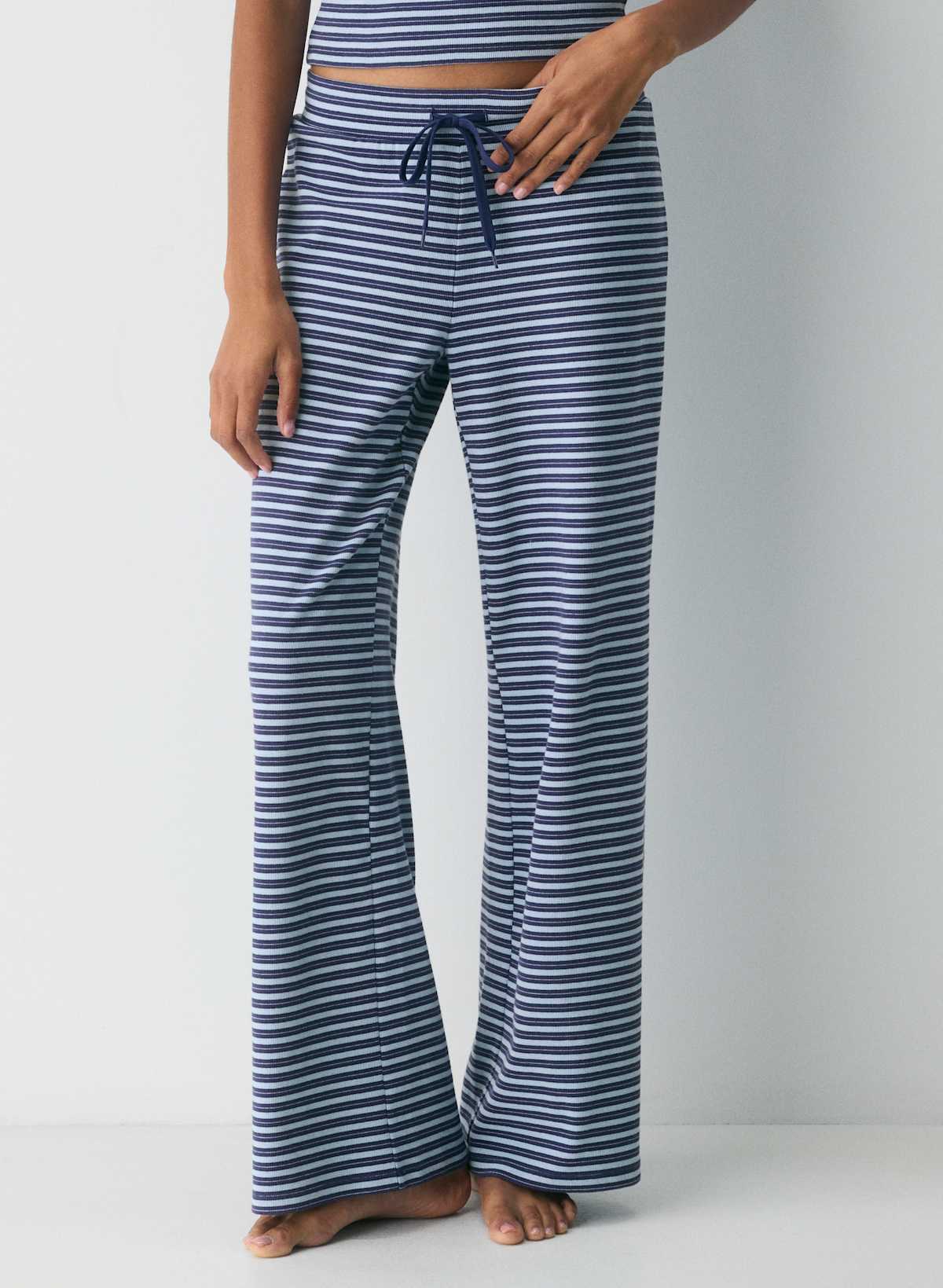 Aritzia HomeStretch™ Rib Kickback Pant
