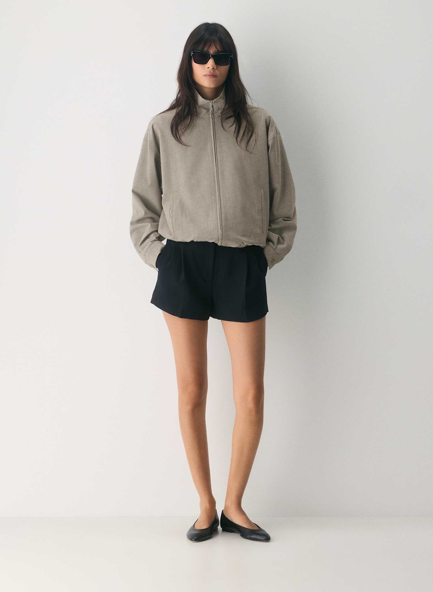 Aritzia 輕鬆短版™ 迷你高腰日式縐紗短褲 (The Effortless Short™ Mini)