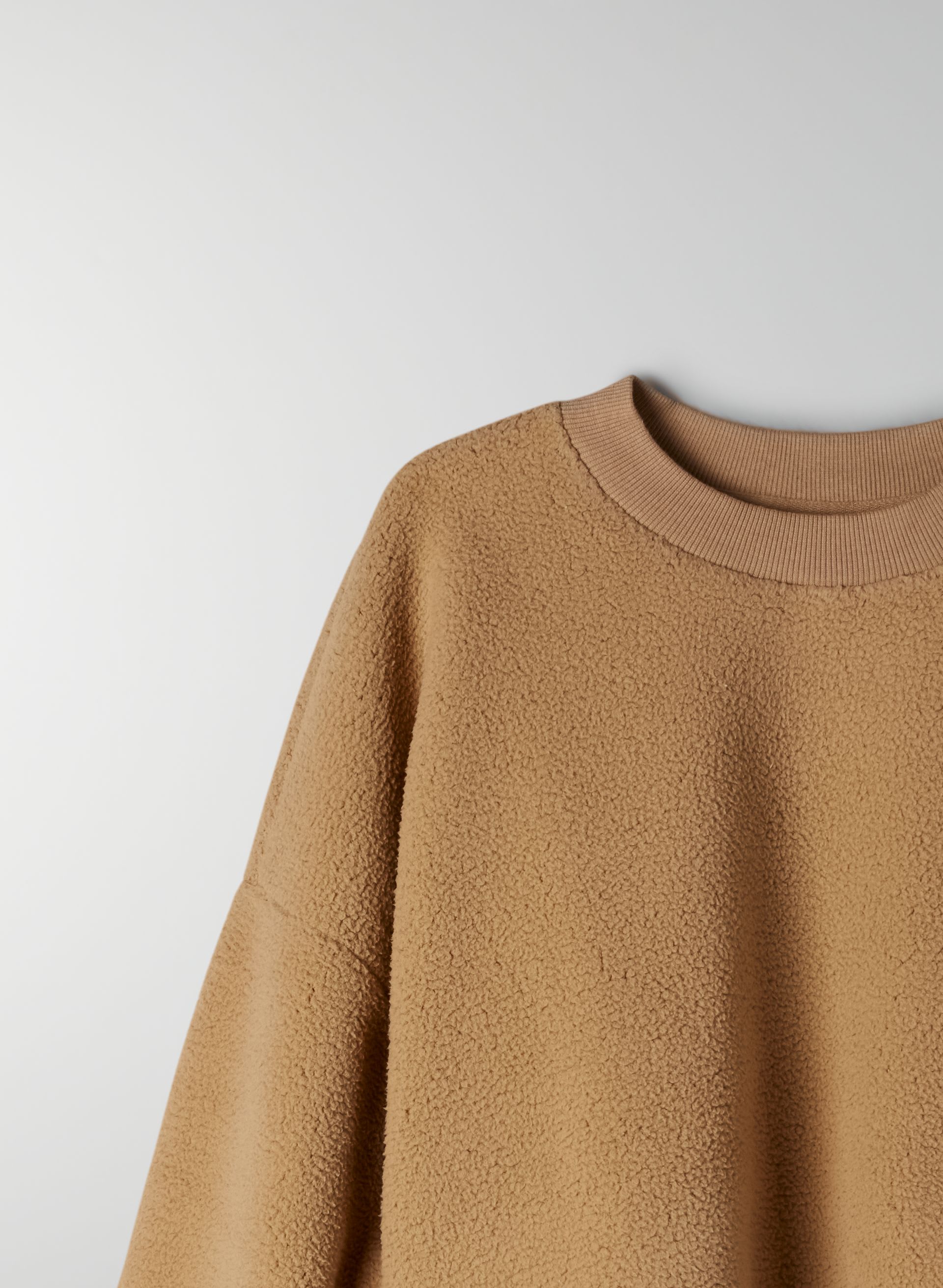 LUPA SWEATER | Aritzia