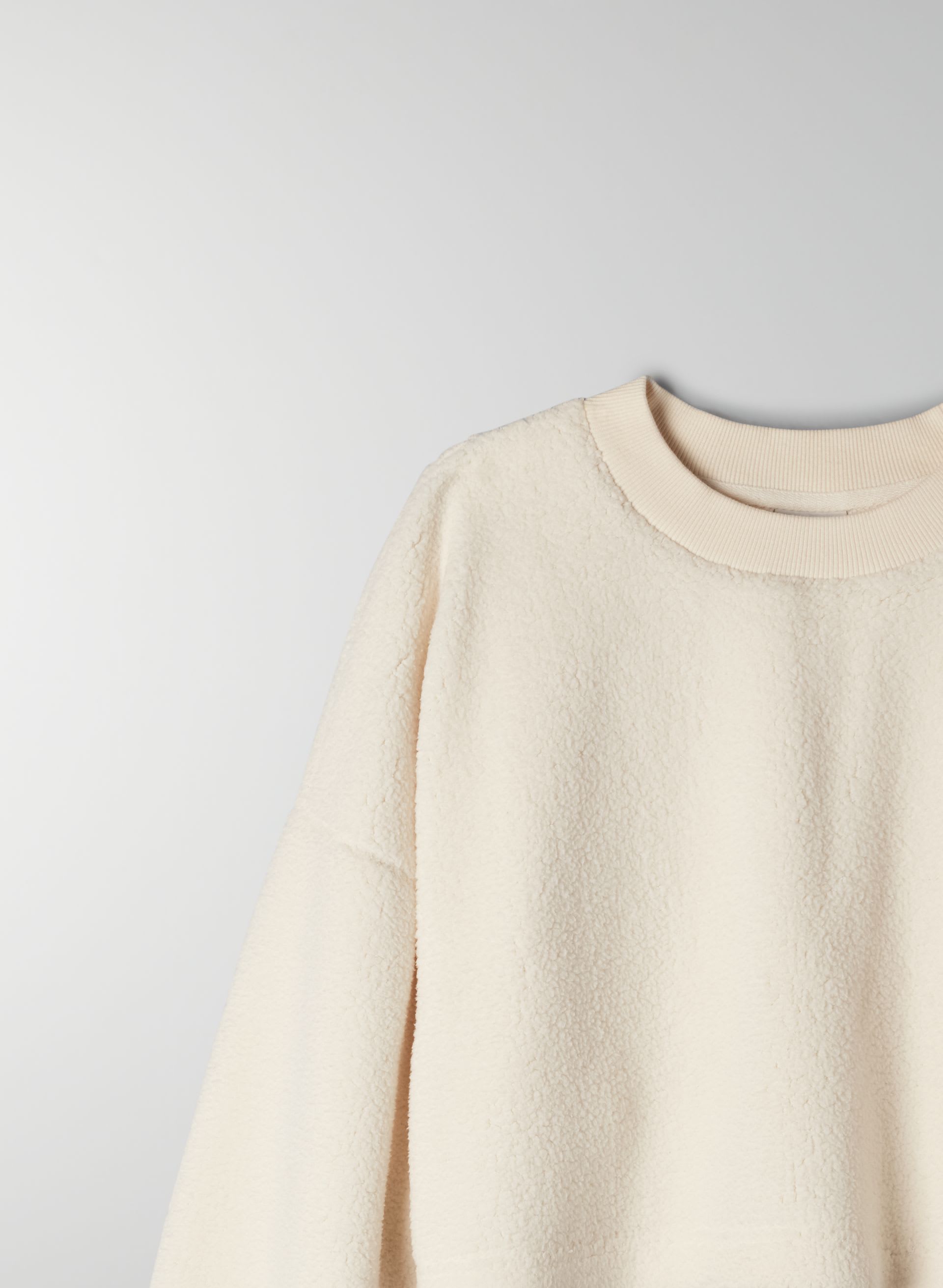 LUPA SWEATER | Aritzia