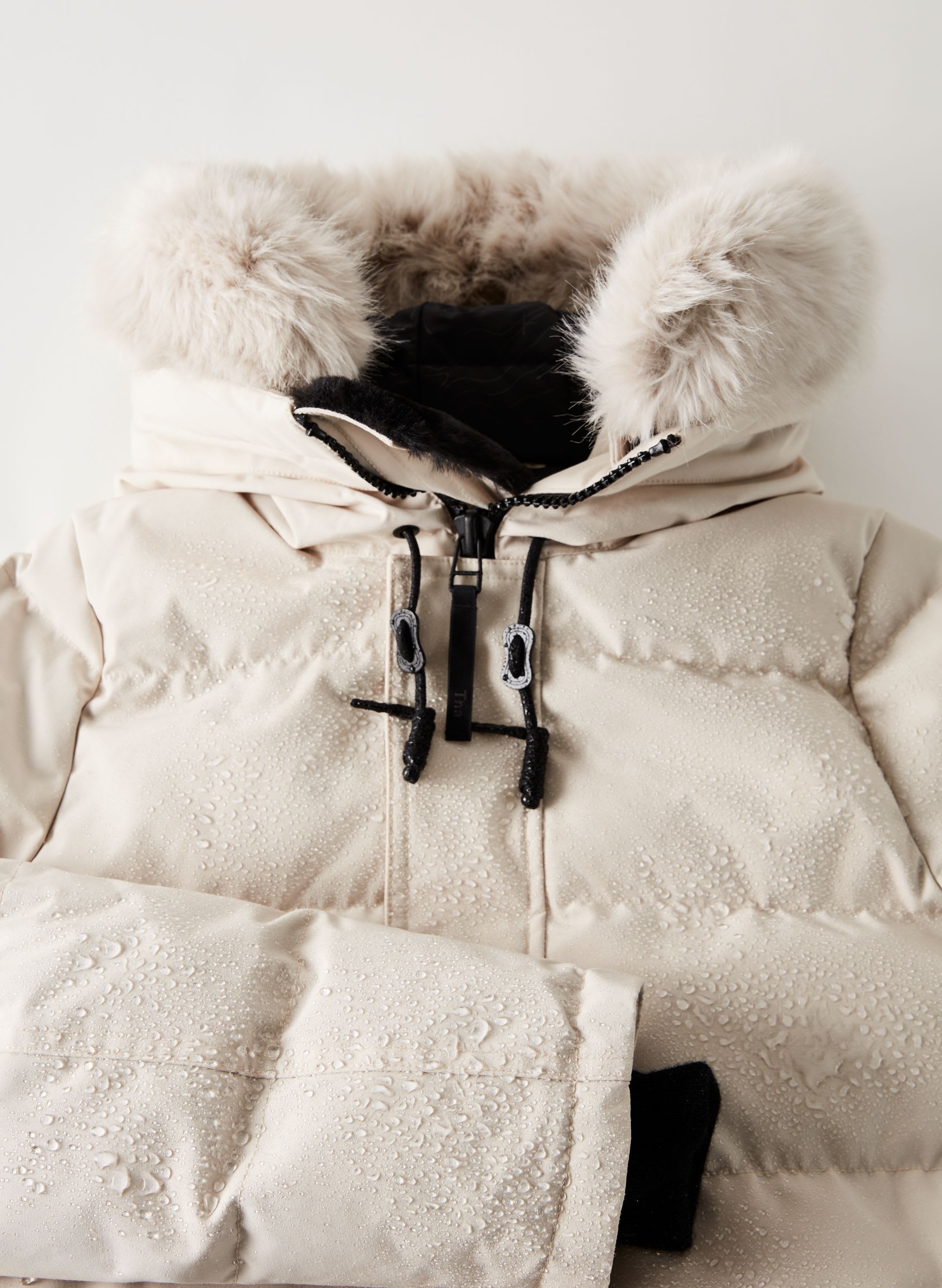THE POWDER PARKA™ SHORT | Aritzia