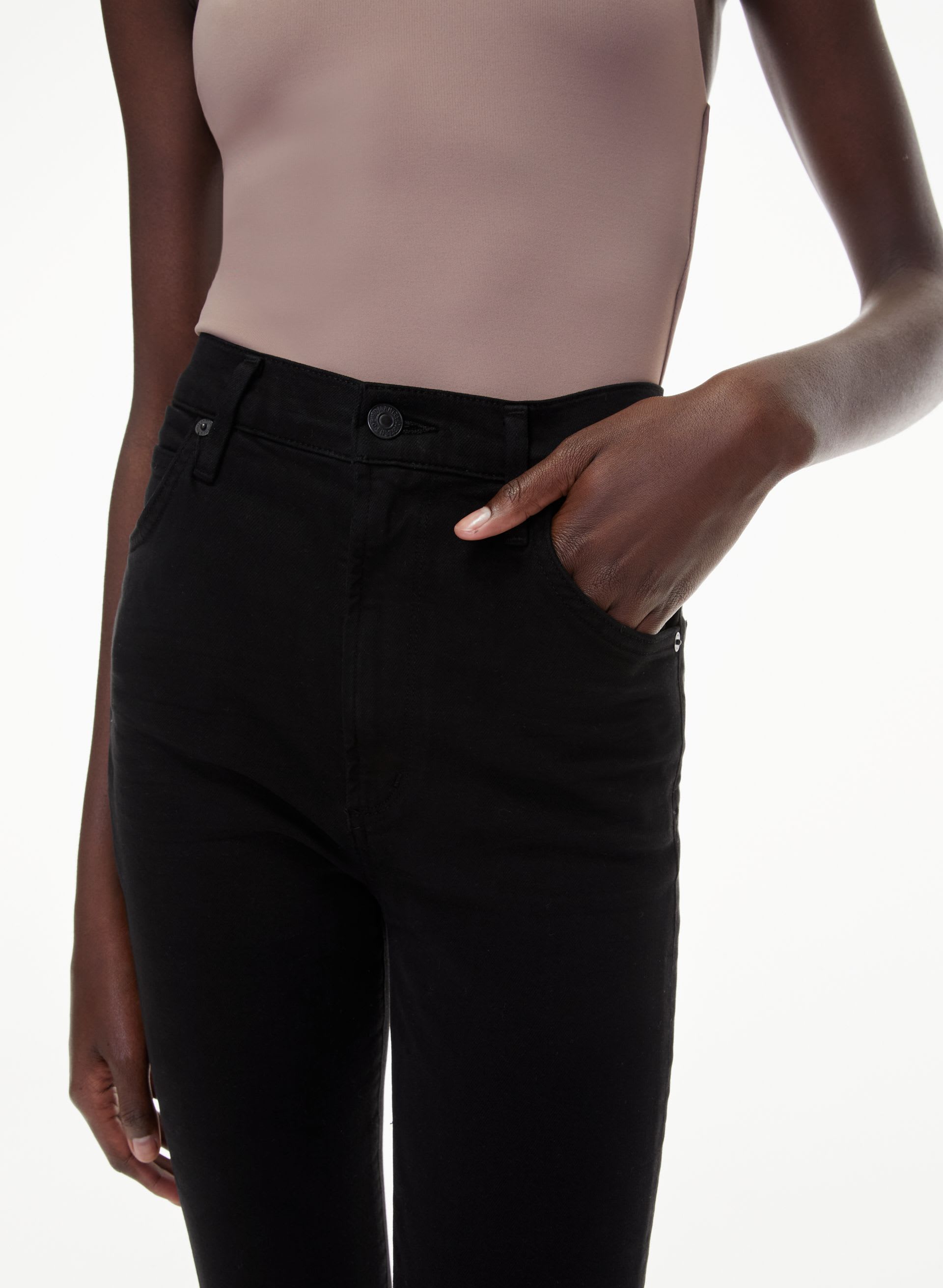 CHRISSY JEAN | Aritzia