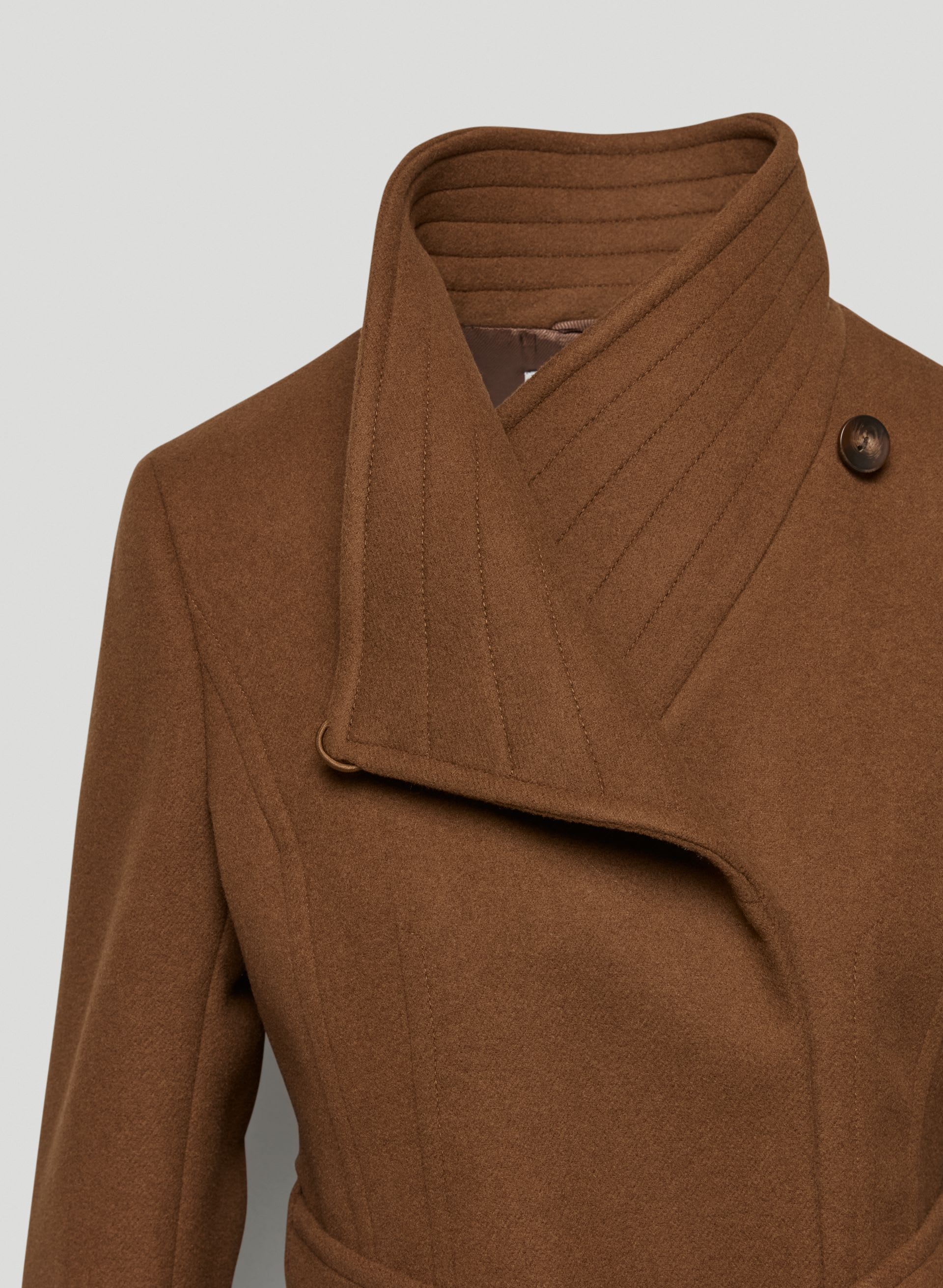 THE CONNOR COAT | Aritzia