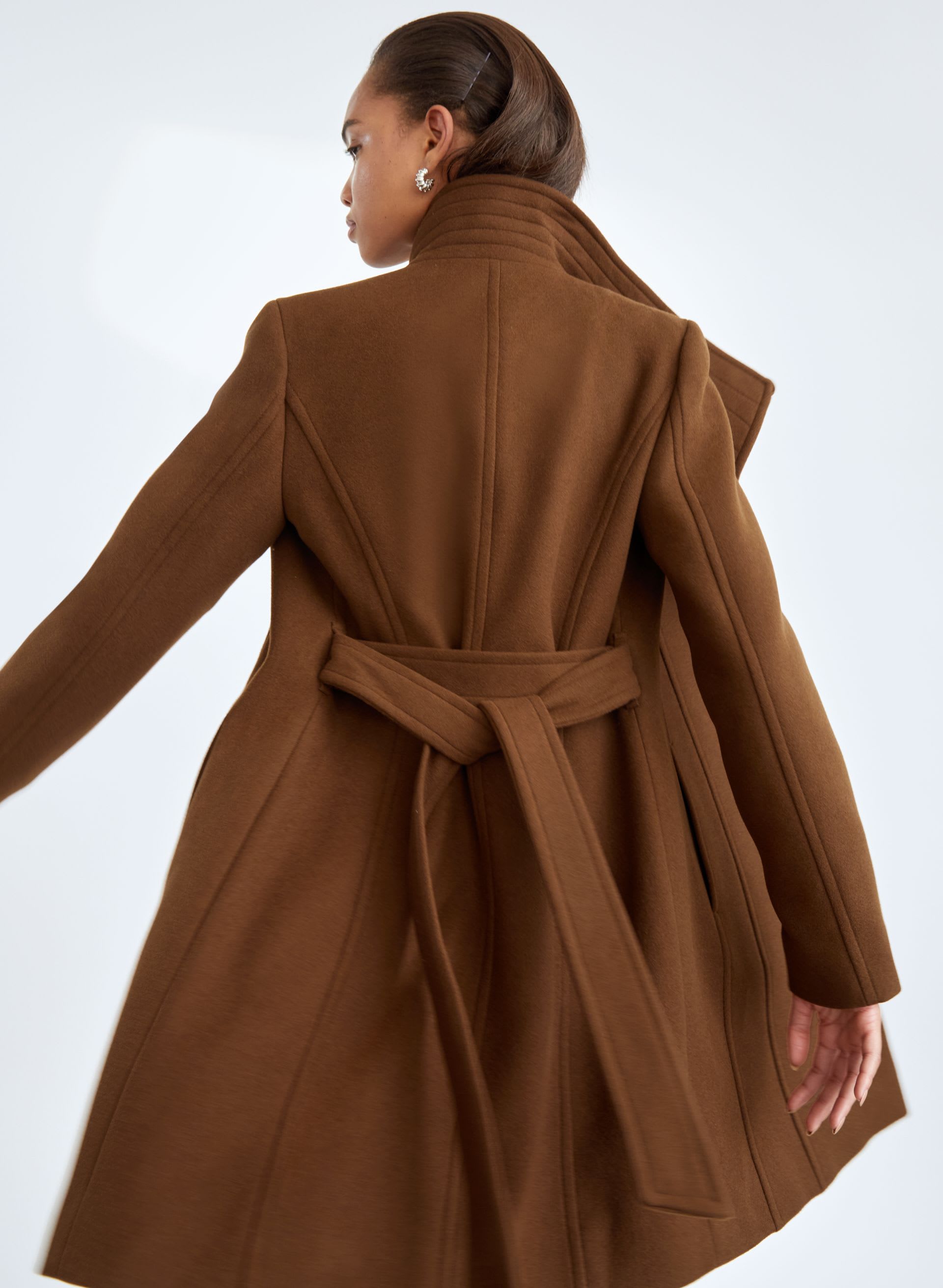 THE CONNOR COAT | Aritzia