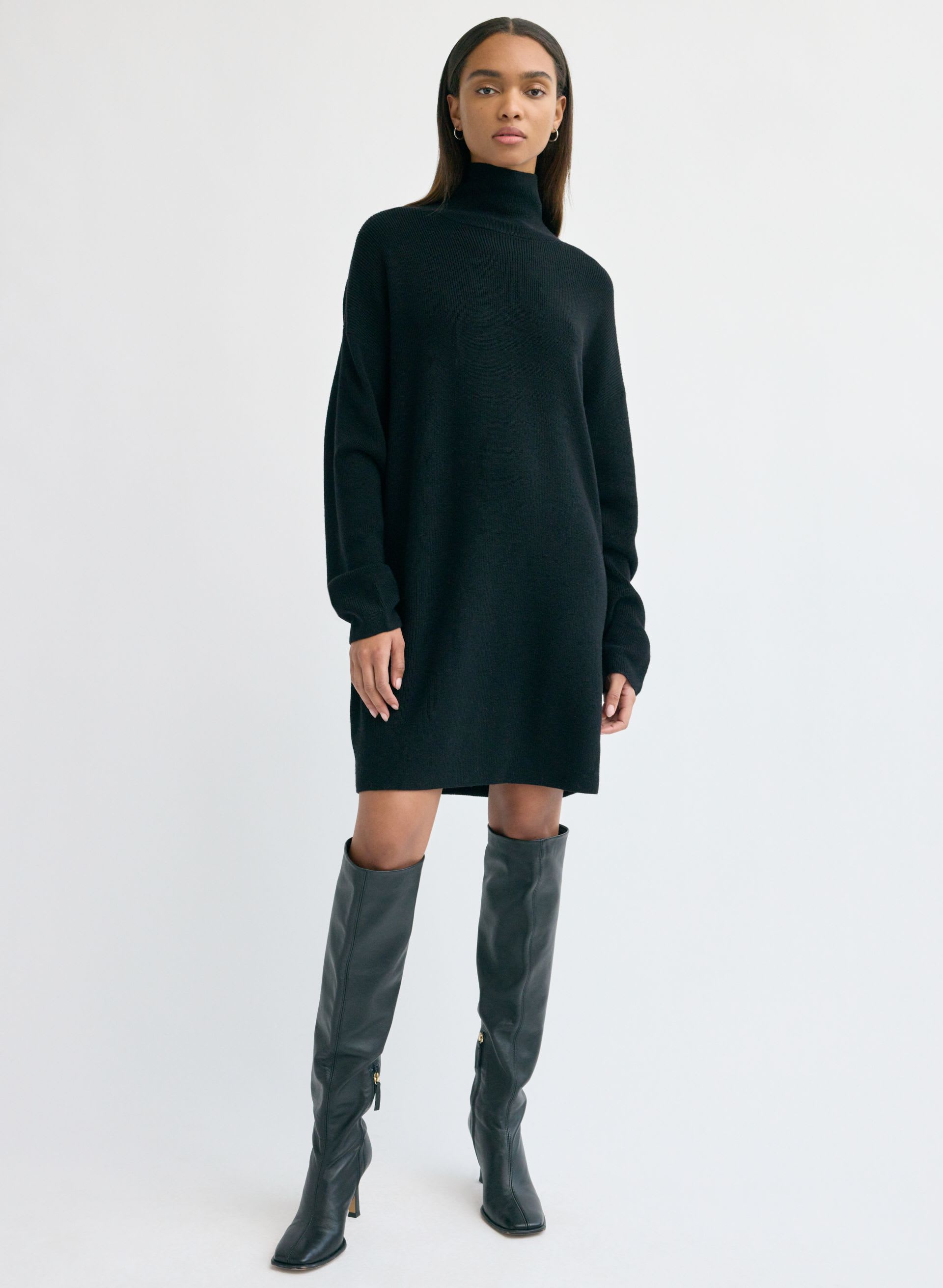 MACLEAN DRESS | Aritzia