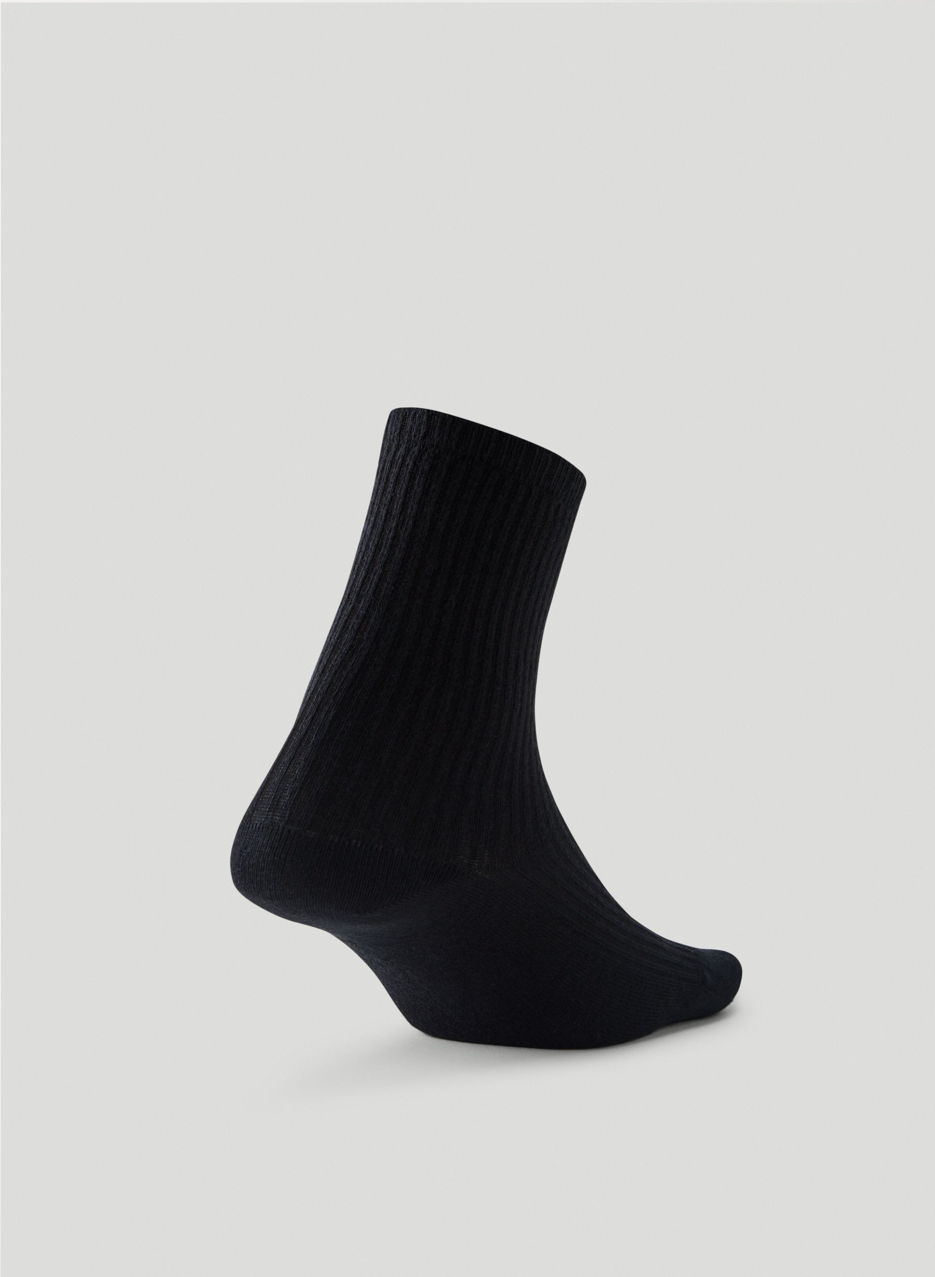 FINE CASHMERE CREW SOCK | Aritzia