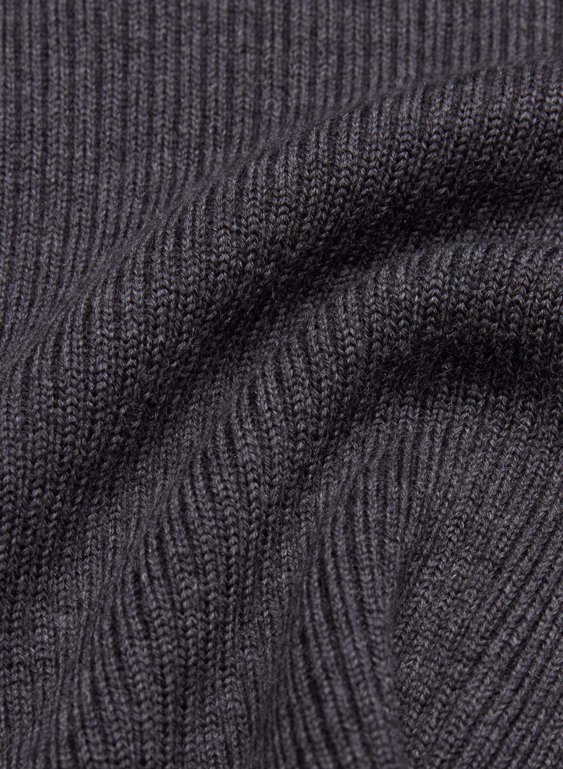 REBECCA TURTLENECK | Aritzia