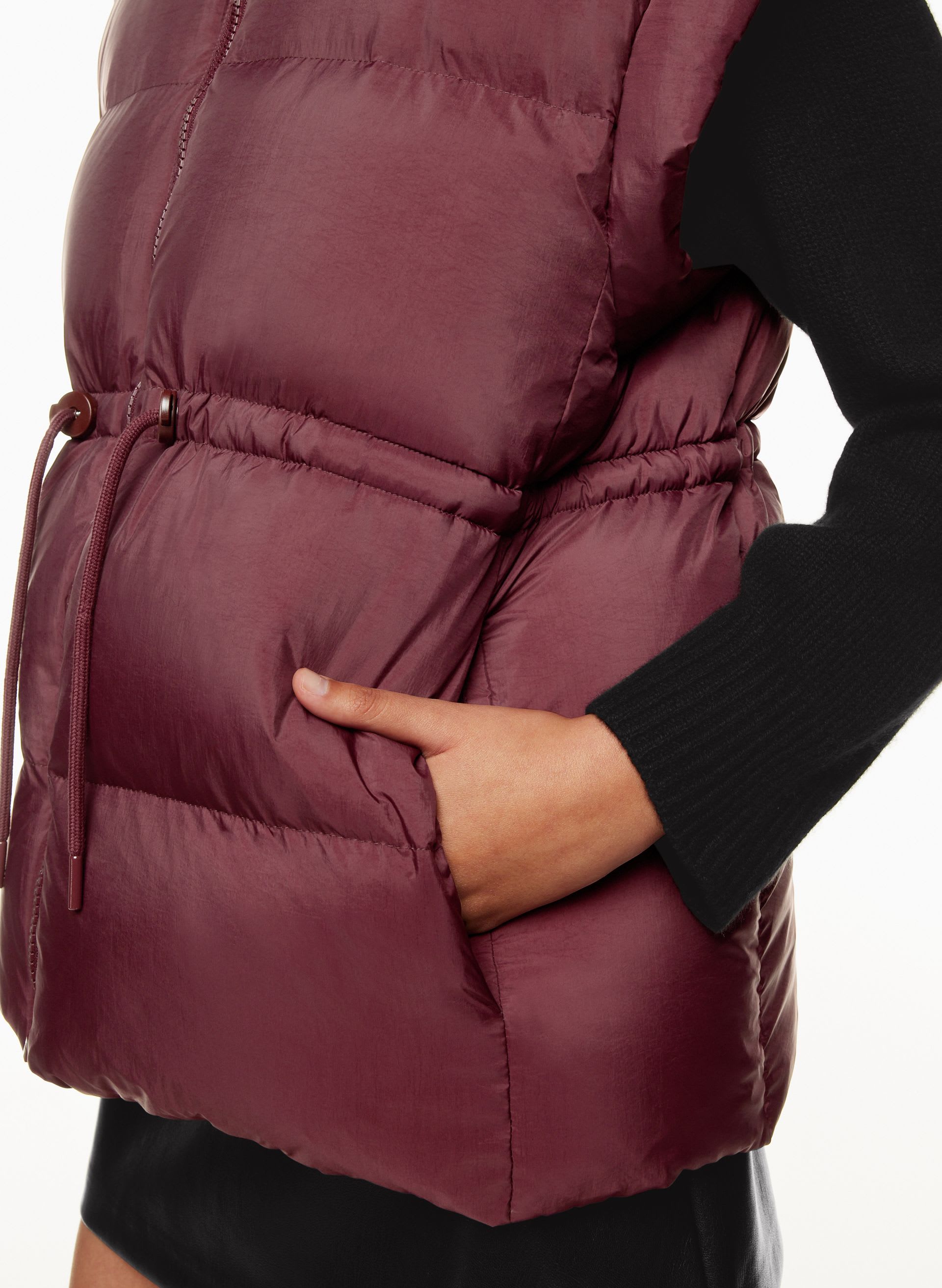 THE CHALET PUFFER VEST | Aritzia