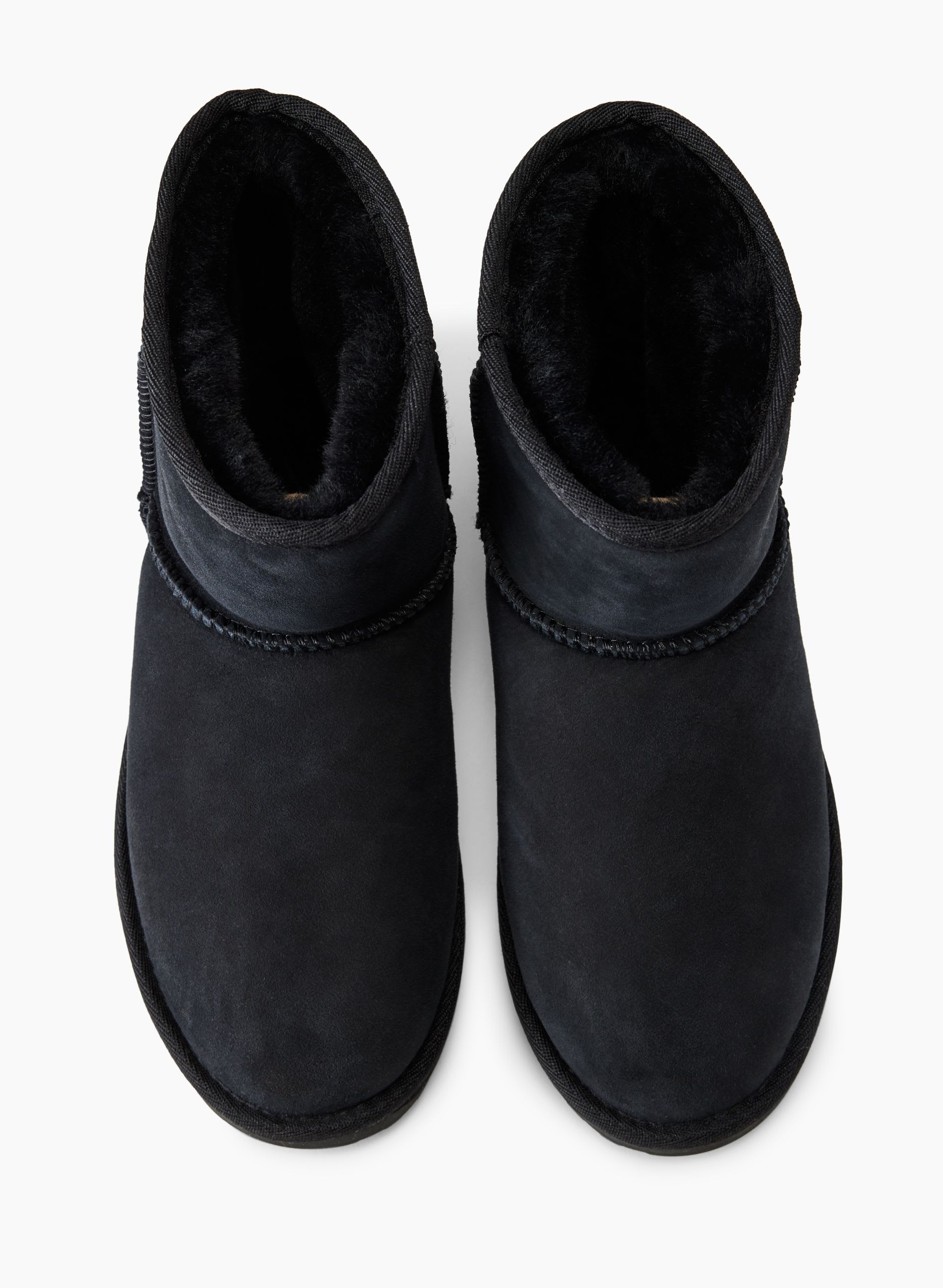TNA X EMU STINGER MINI | Aritzia
