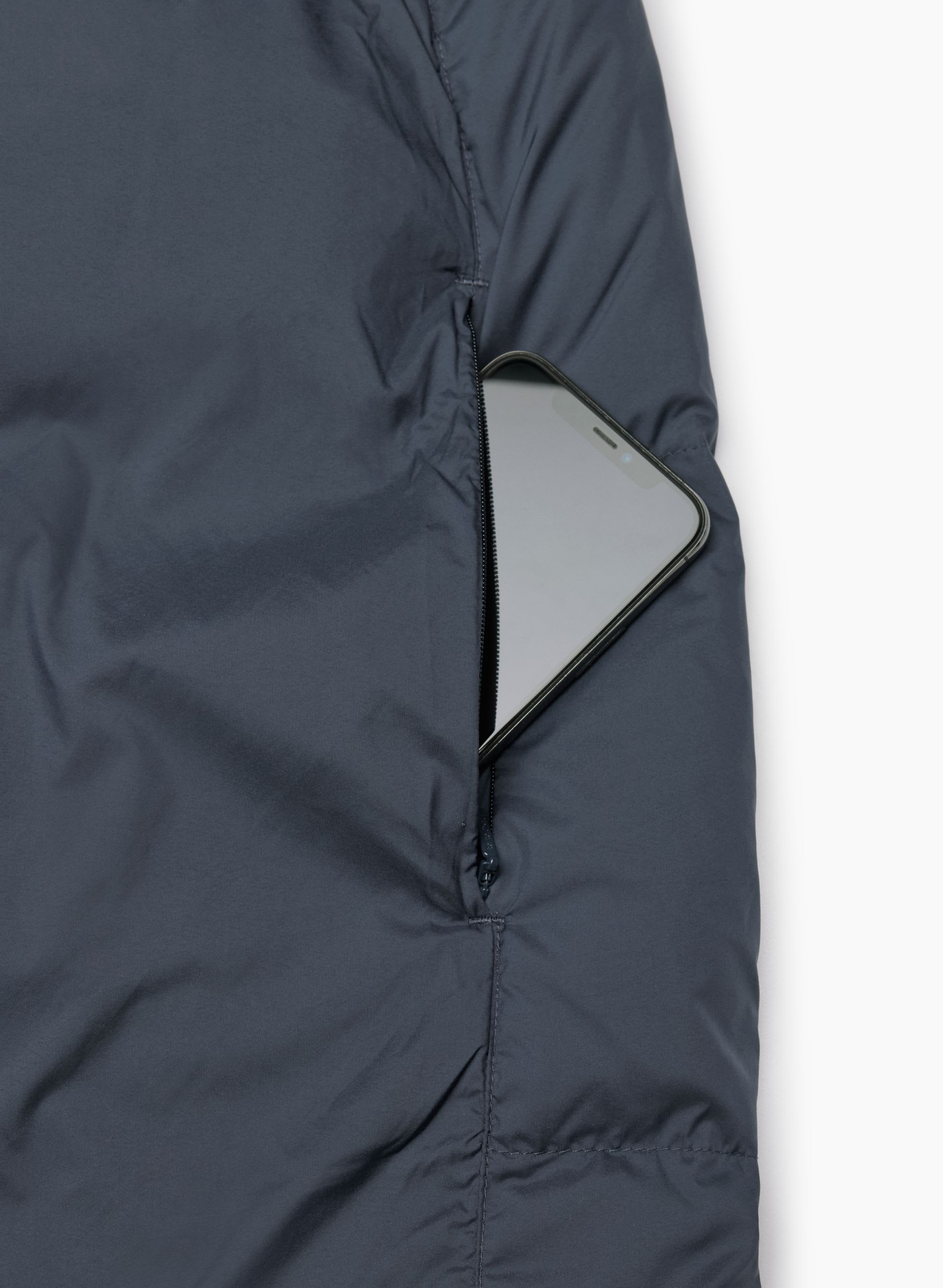 THE DUVET PUFFER VEST | Aritzia