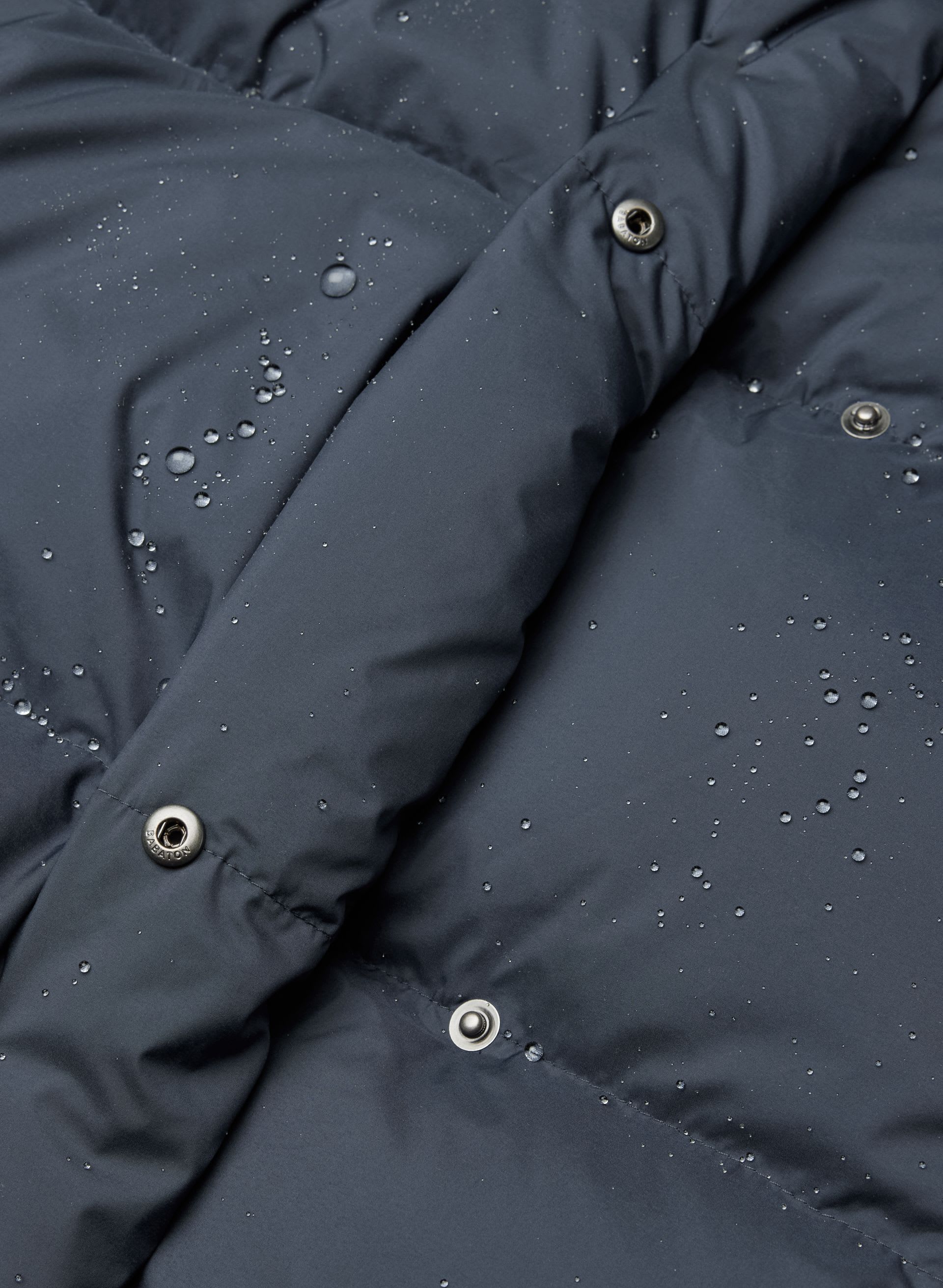 THE DUVET PUFFER VEST | Aritzia