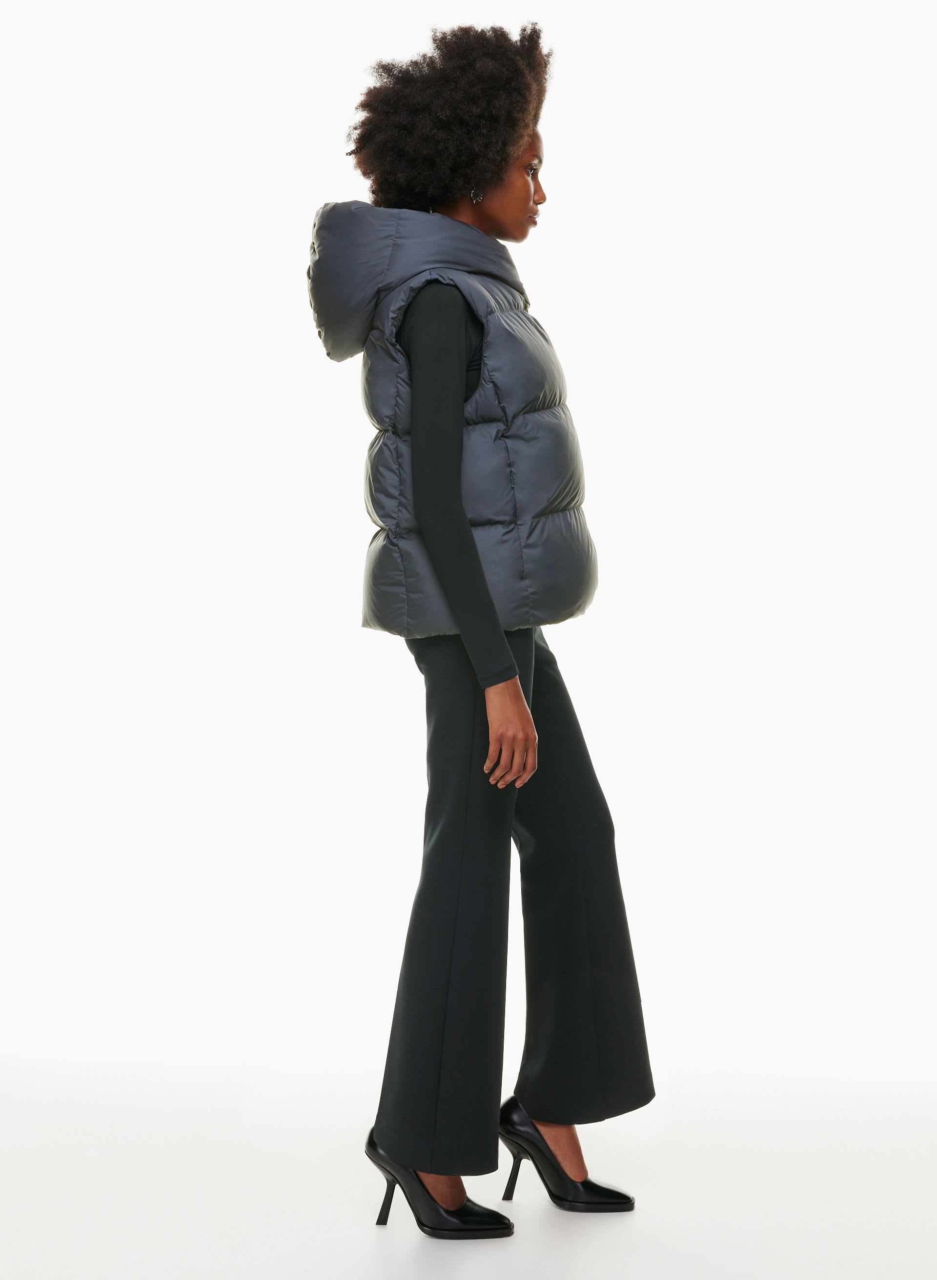 THE DUVET PUFFER VEST | Aritzia
