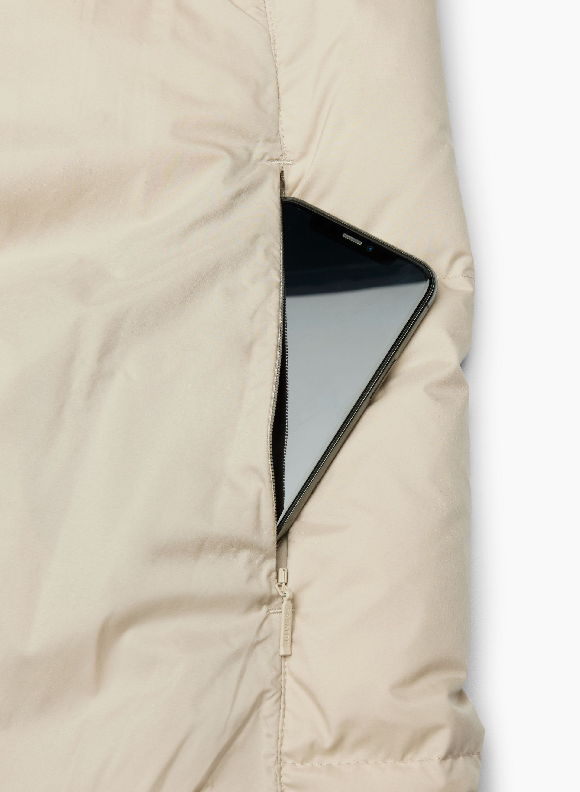 The Duvet Puffer Vest | Aritzia CA