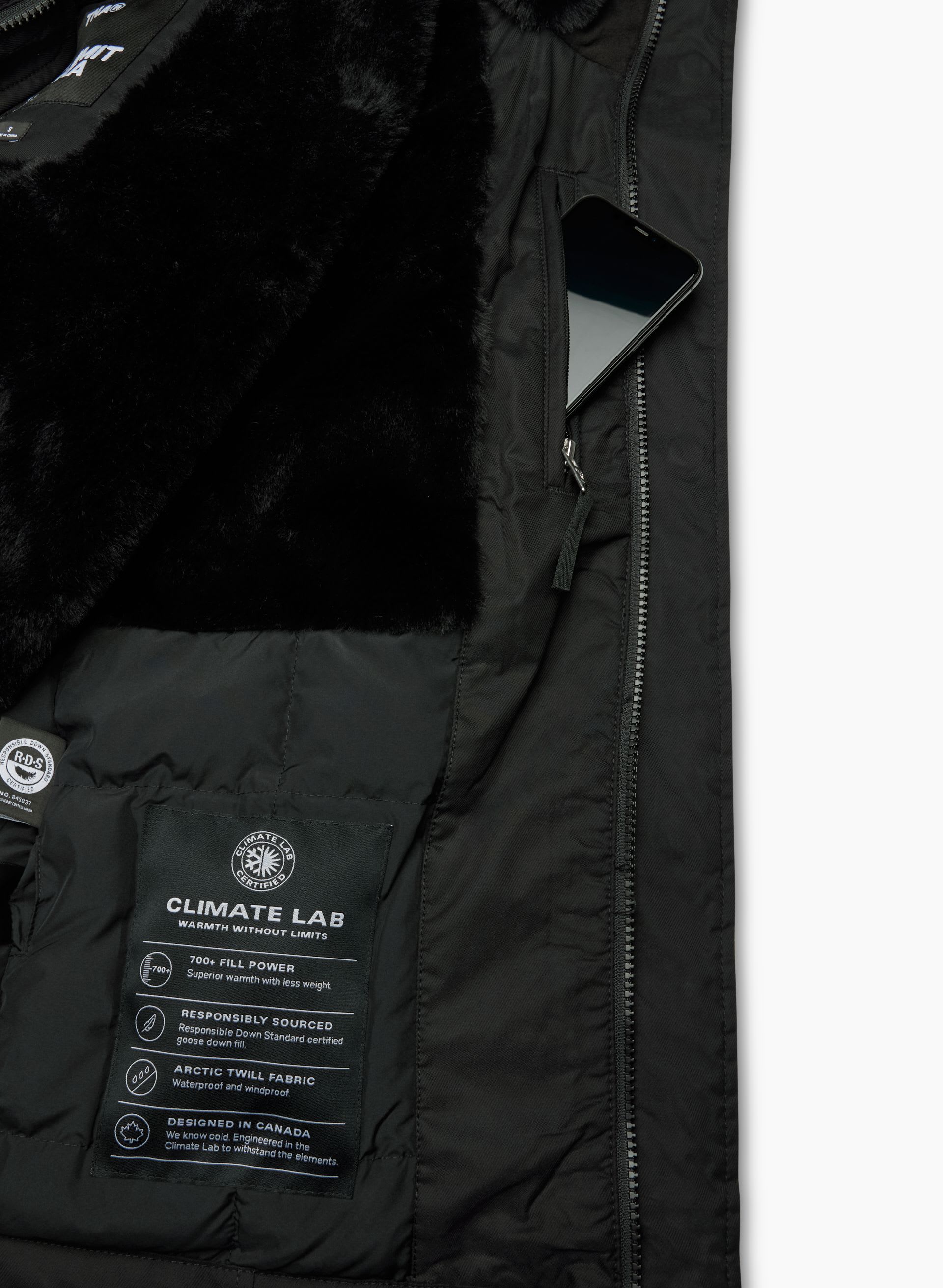 THE SUMMIT PARKA SHORT | Aritzia