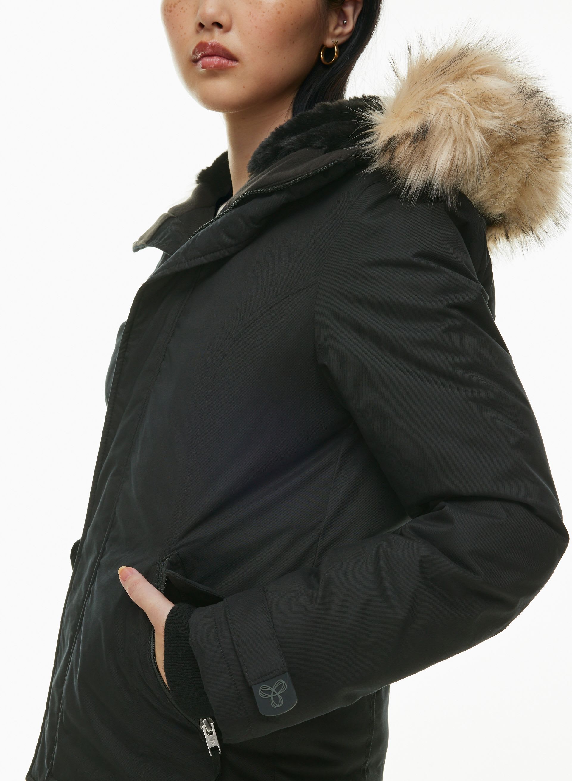 THE SUMMIT PARKA SHORT | Aritzia