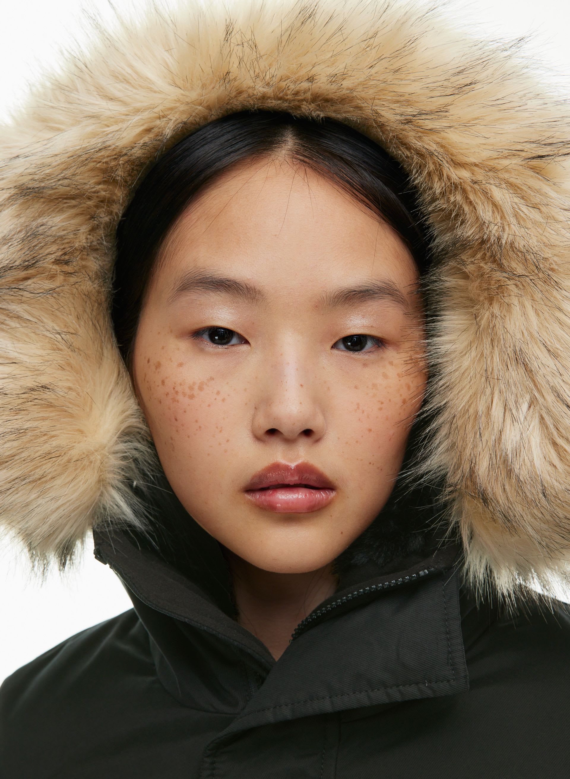 THE SUMMIT PARKA SHORT | Aritzia
