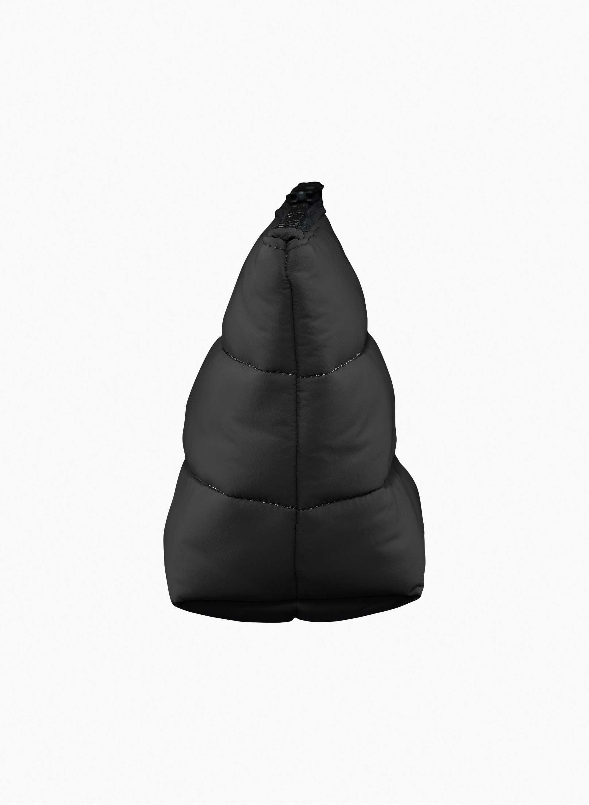 THE SUPER PUFF™ POUCH | Aritzia