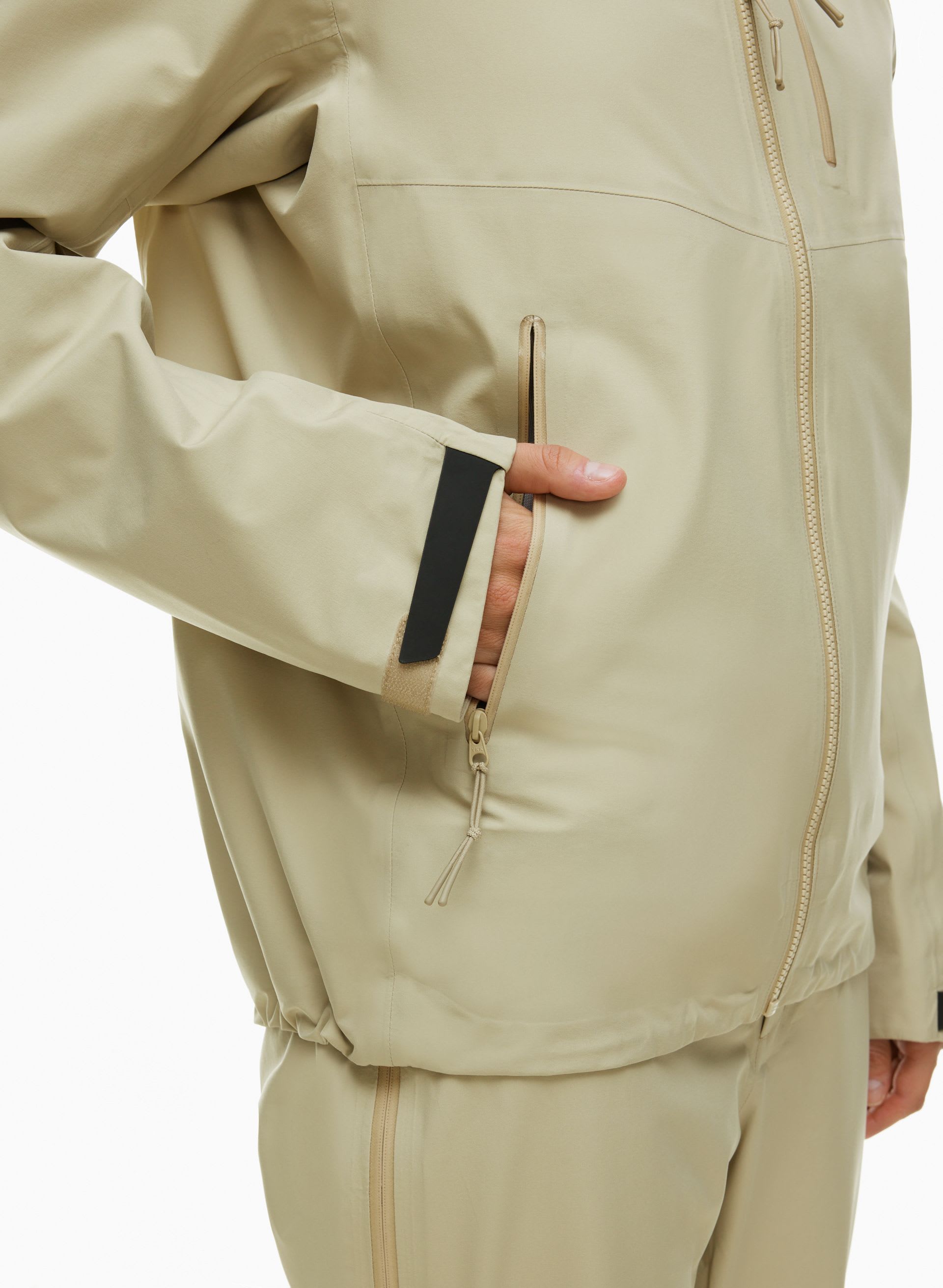 VESTE COQUILLE HARD | Aritzia