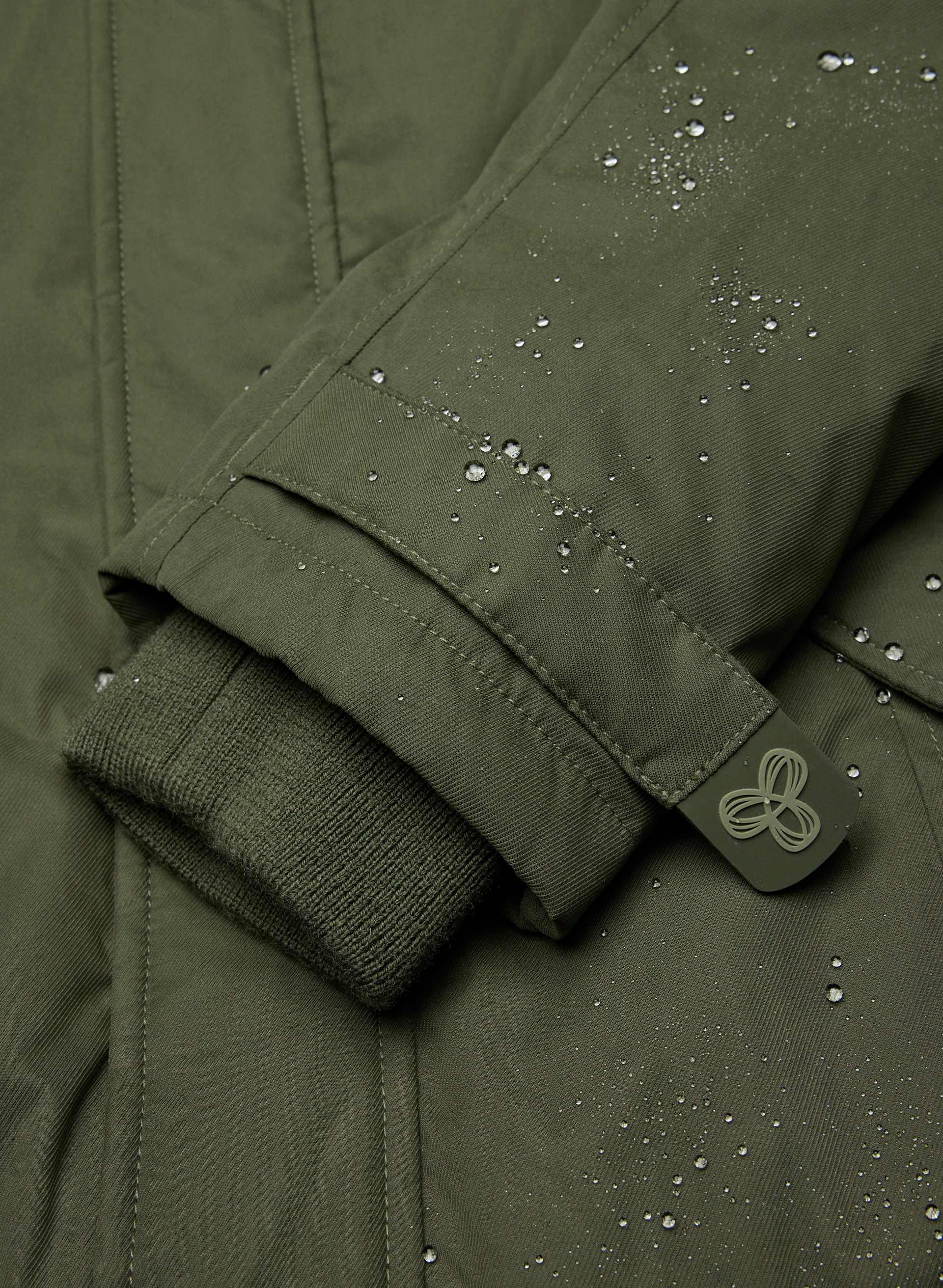 THE SUMMIT PARKA | Aritzia
