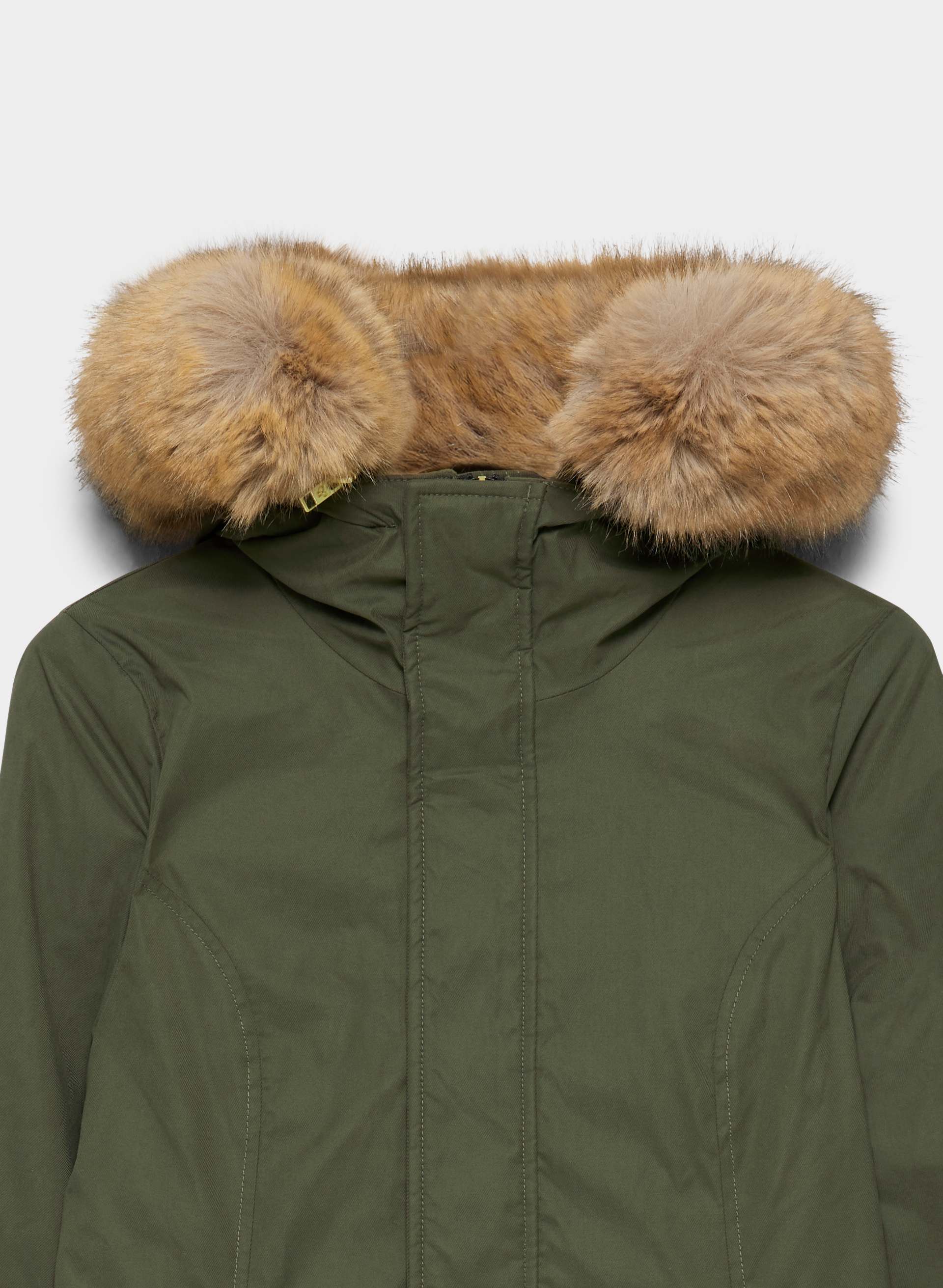 THE SUMMIT PARKA | Aritzia