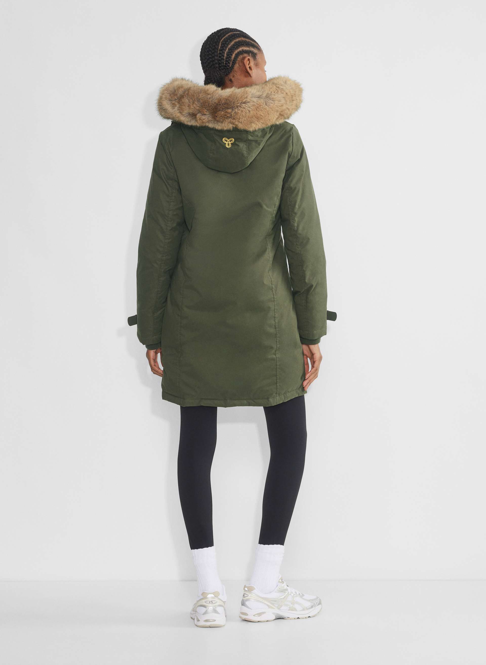 THE SUMMIT PARKA | Aritzia