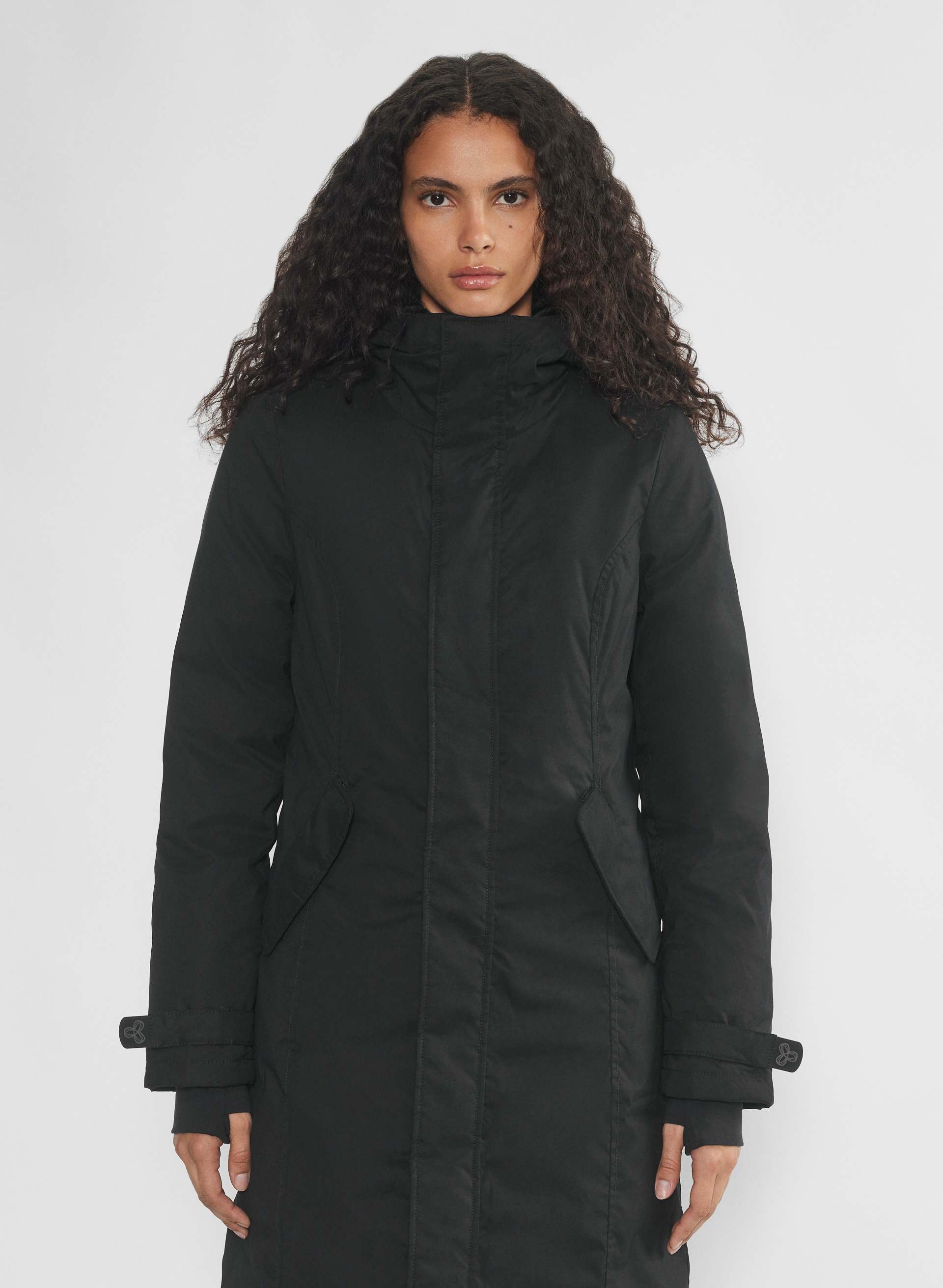 THE SUMMIT PARKA LONG | Aritzia