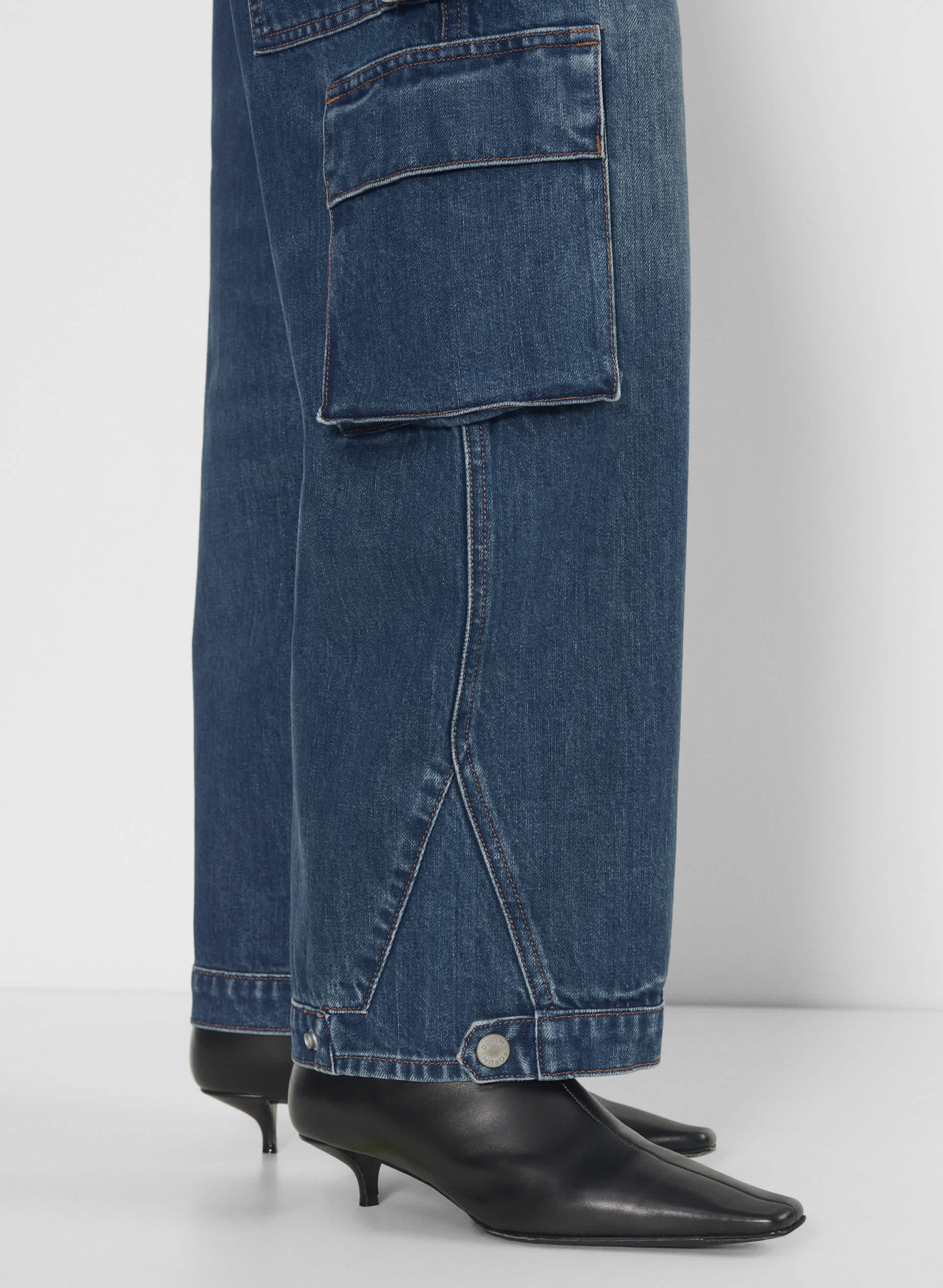 THE '90S MILLIE HI-RISE CARGO JEAN | Aritzia