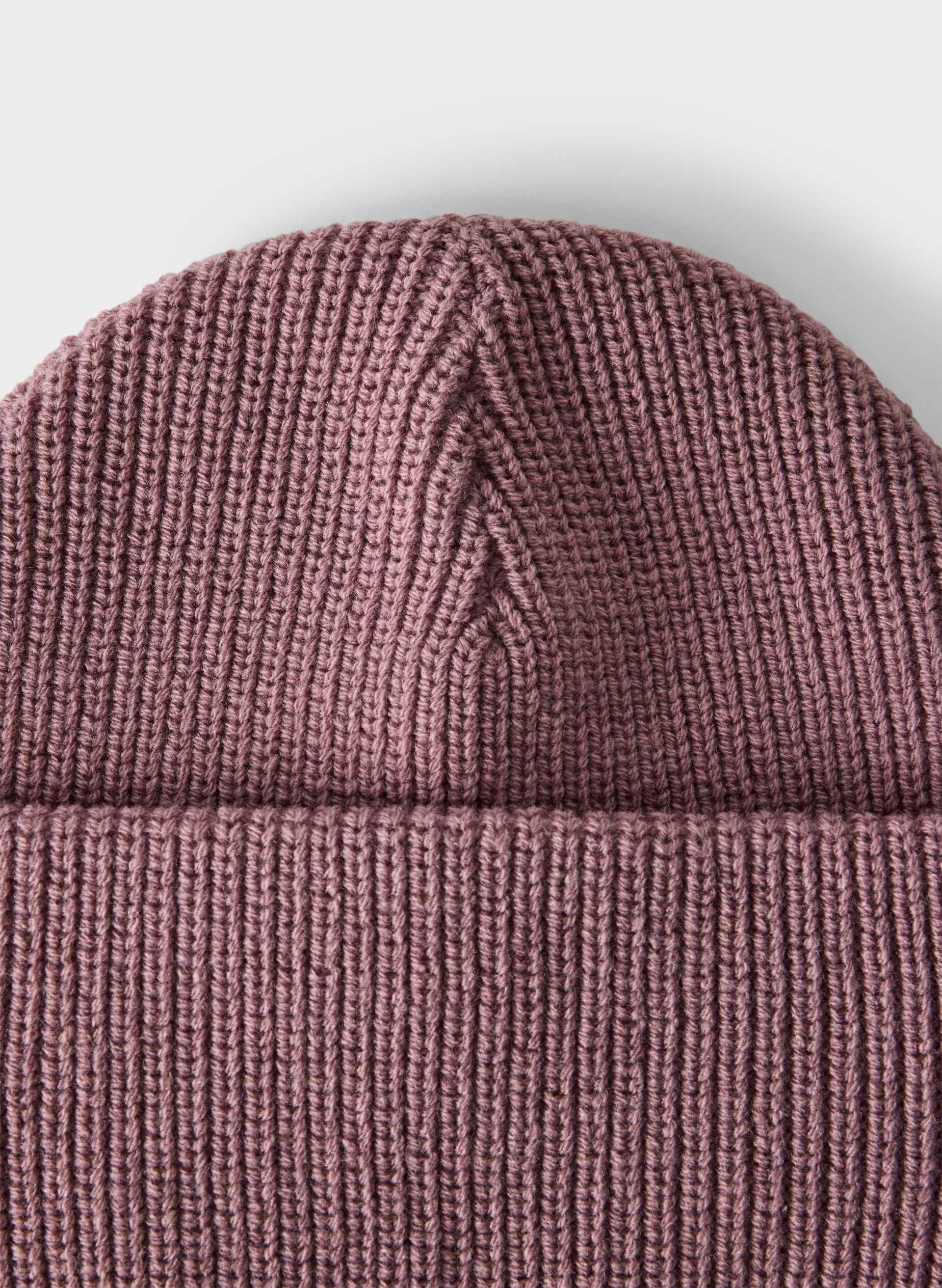Rib Short Cuffed Beanie | Aritzia CA