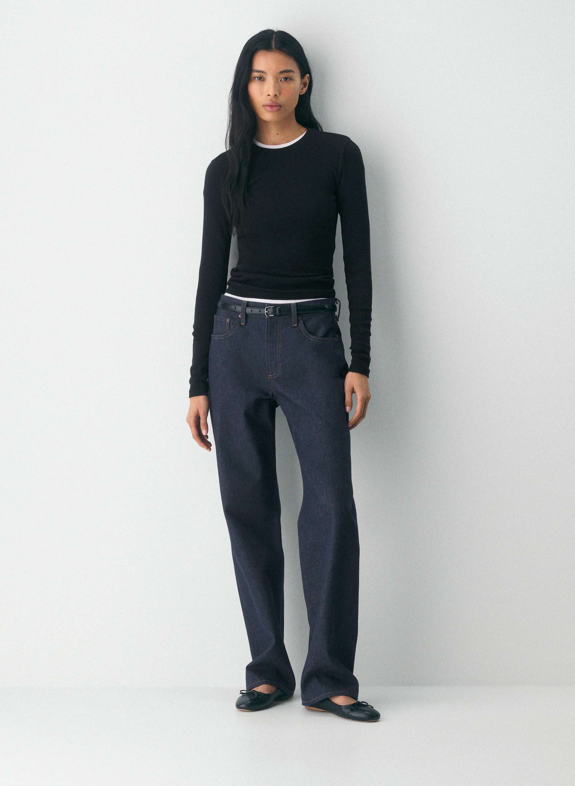 HOMESTRETCH™ RIB SOLO LONGSLEEVE - Stretchy ribbed cotton crewneck longsleeve. 