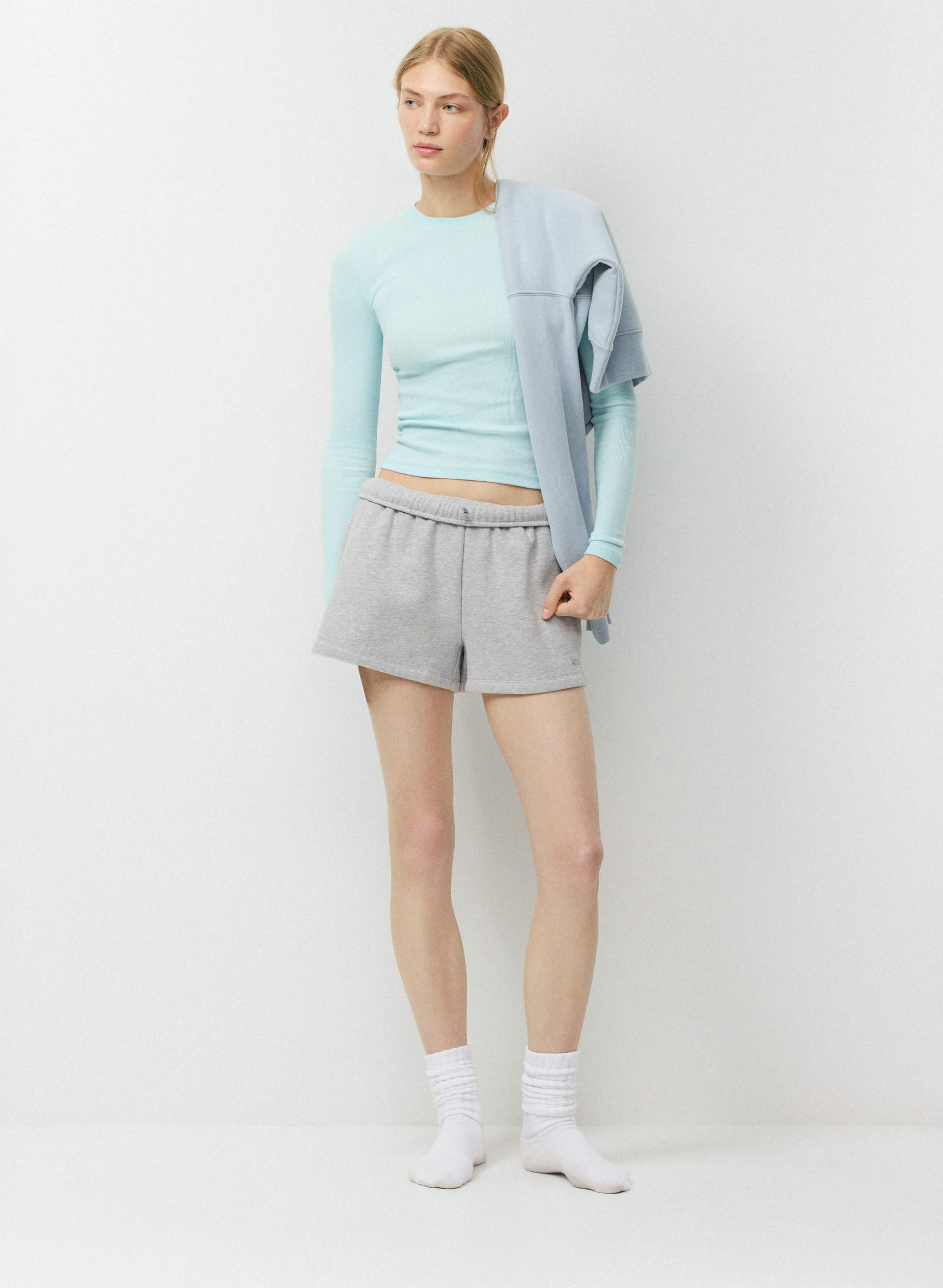 HOMESTRETCH™ RIB SOLO LONGSLEEVE - Stretchy ribbed cotton crewneck longsleeve. 