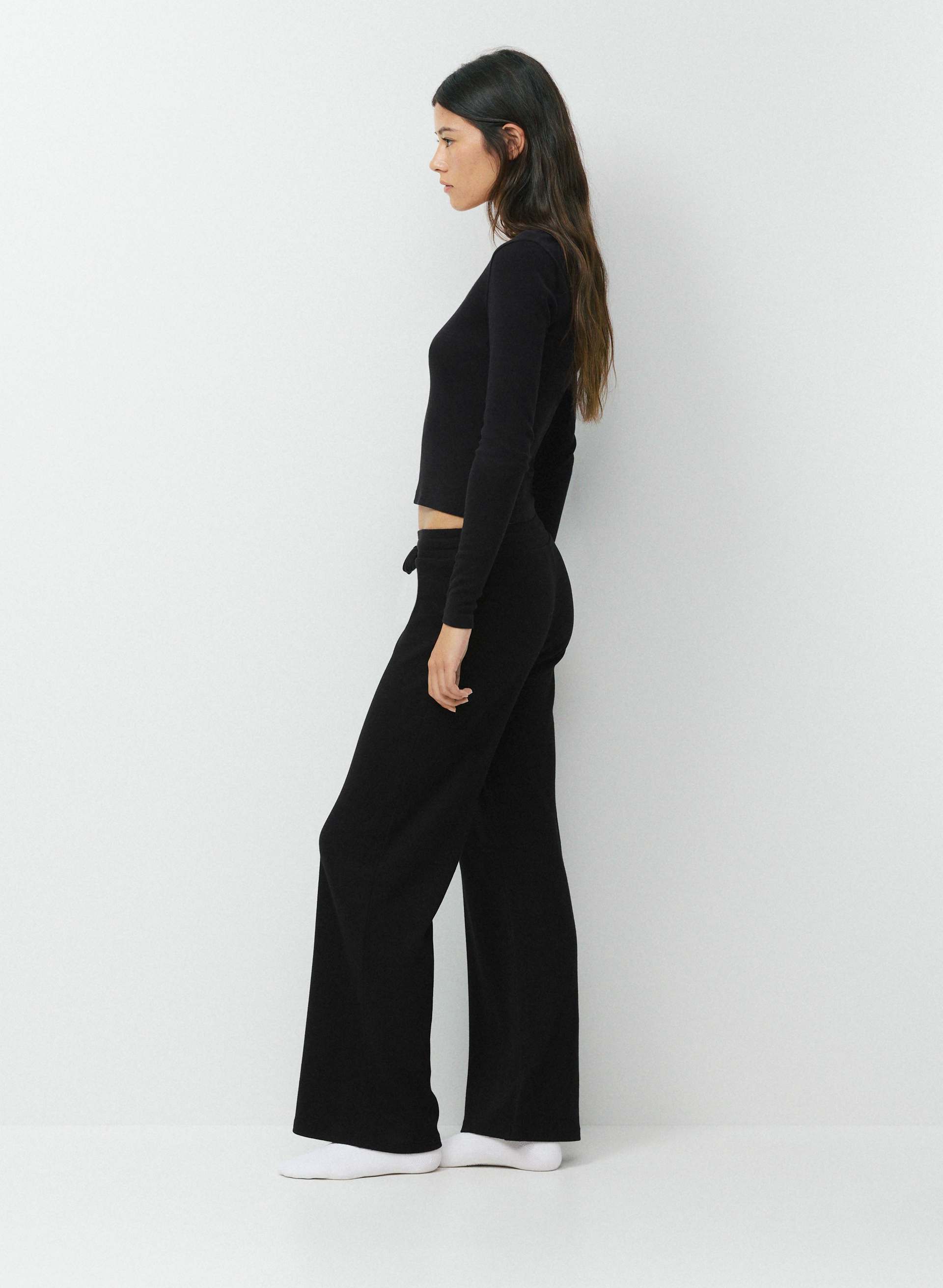 HOMESTRETCH™ RIB ACOUSTIC HENLEY | Aritzia