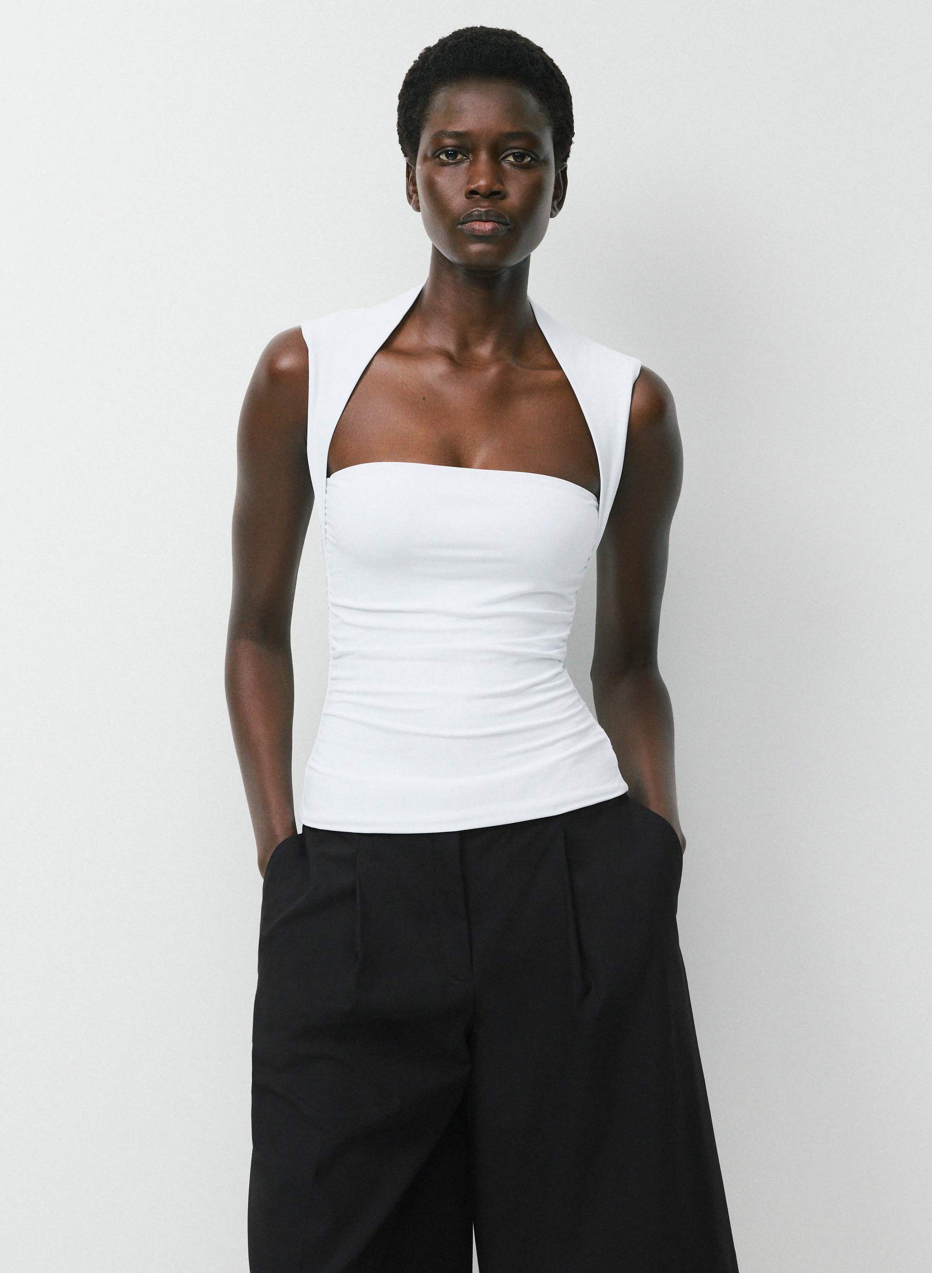 ORIGINAL CONTOUR FLOURISH TOP | Aritzia