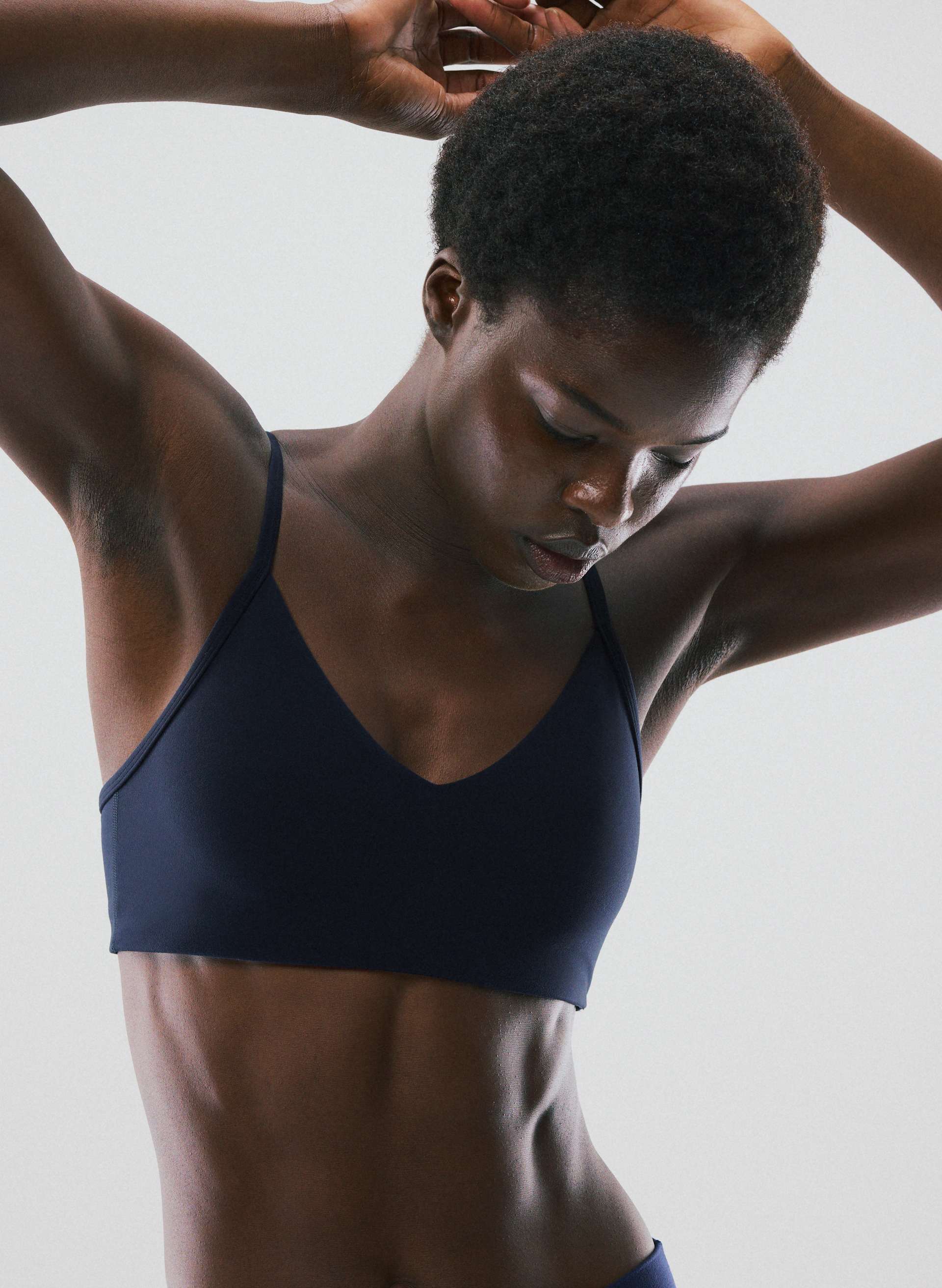 BUTTER HOLD TIGHT BRA TOP | Aritzia