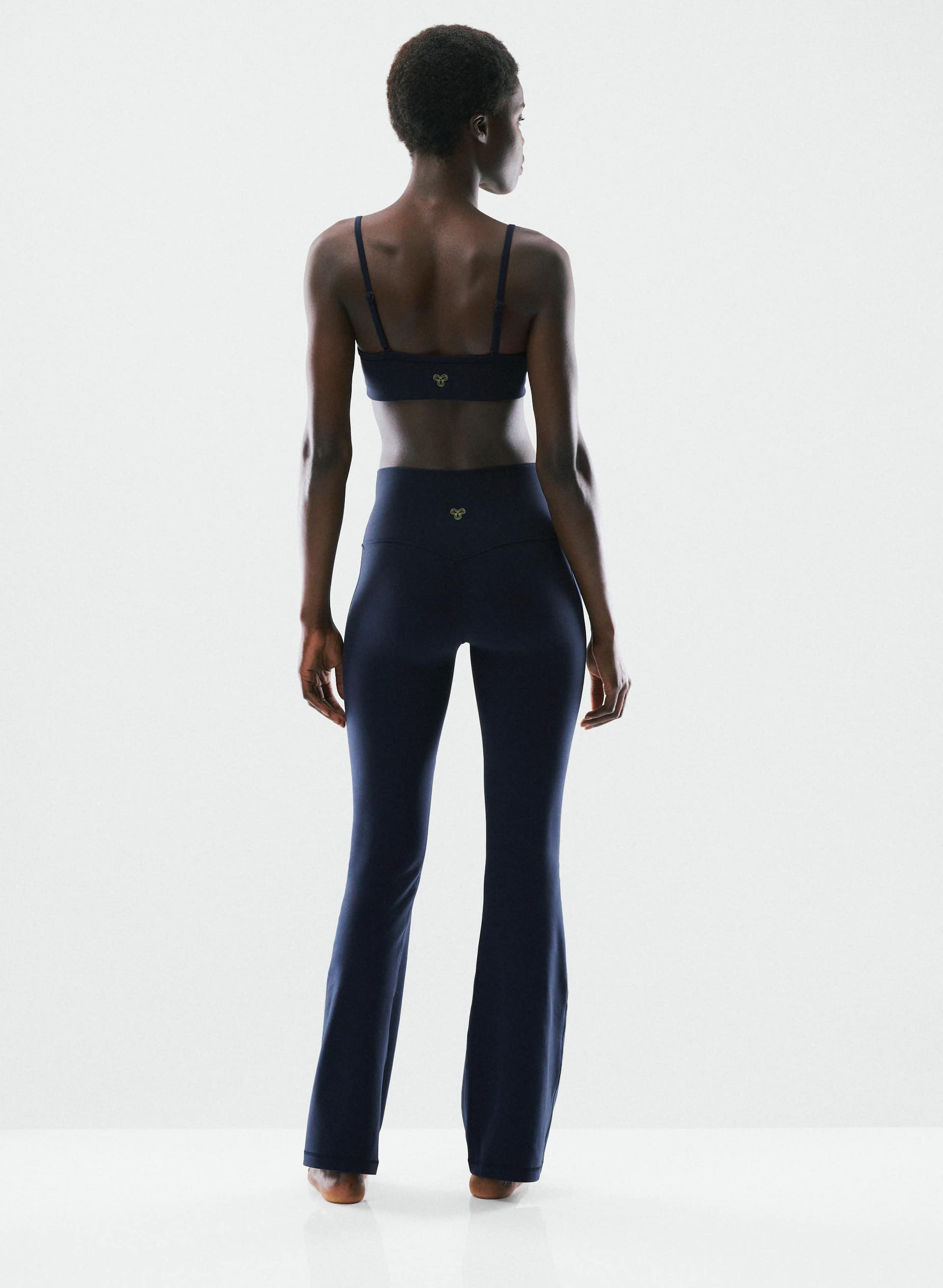 BUTTER HOLD TIGHT BRA TOP | Aritzia