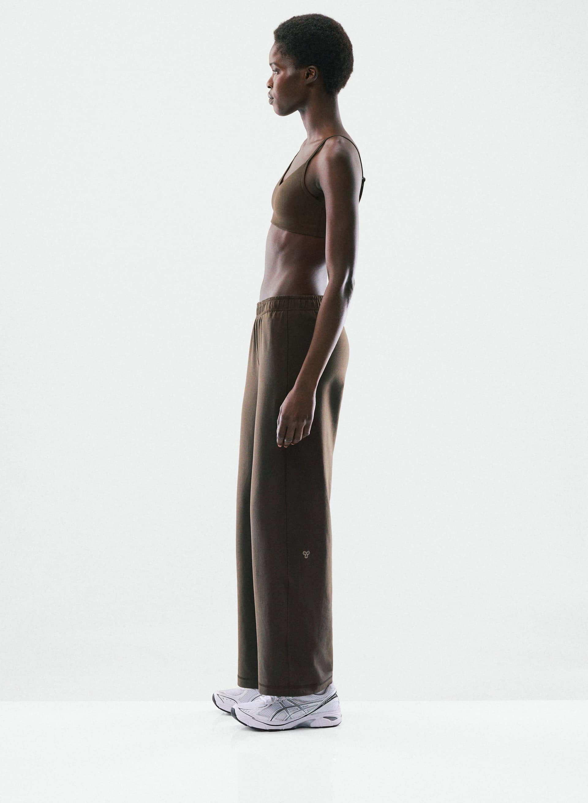 BUTTER HOLD TIGHT BRA TOP | Aritzia
