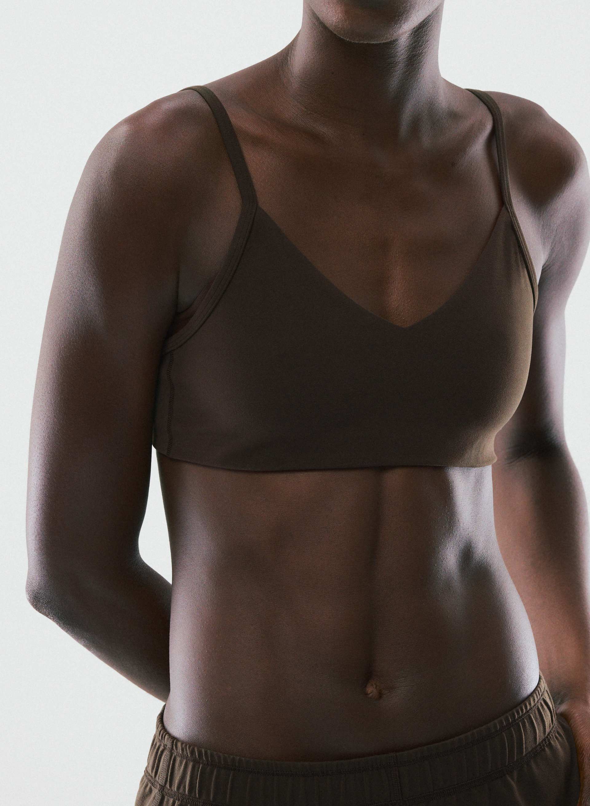 BUTTER HOLD TIGHT BRA TOP | Aritzia