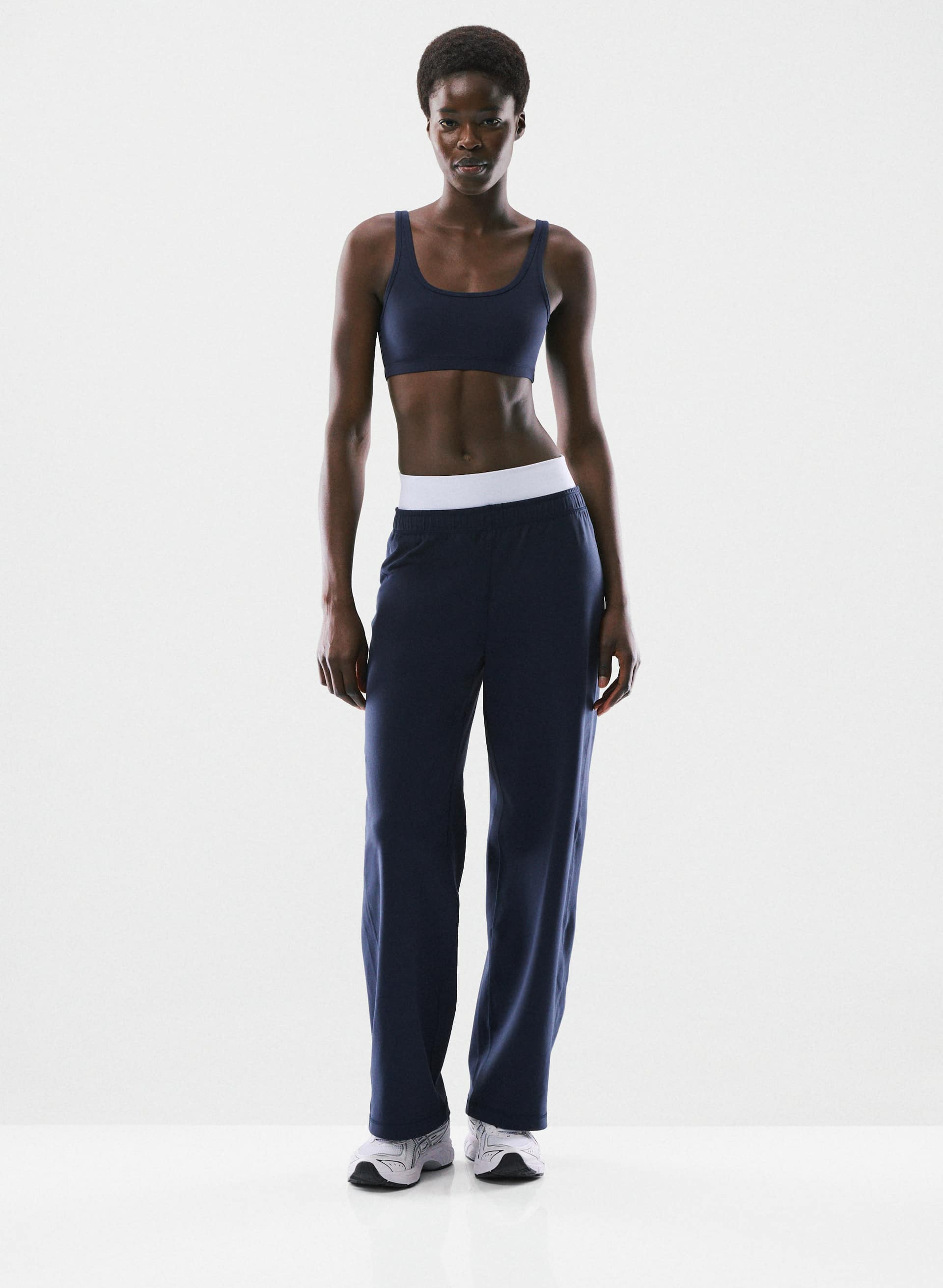 BUTTER MINI BRA TOP - A/B CUP - Sweat-wicking scoopneck bra top for A/B cups. 