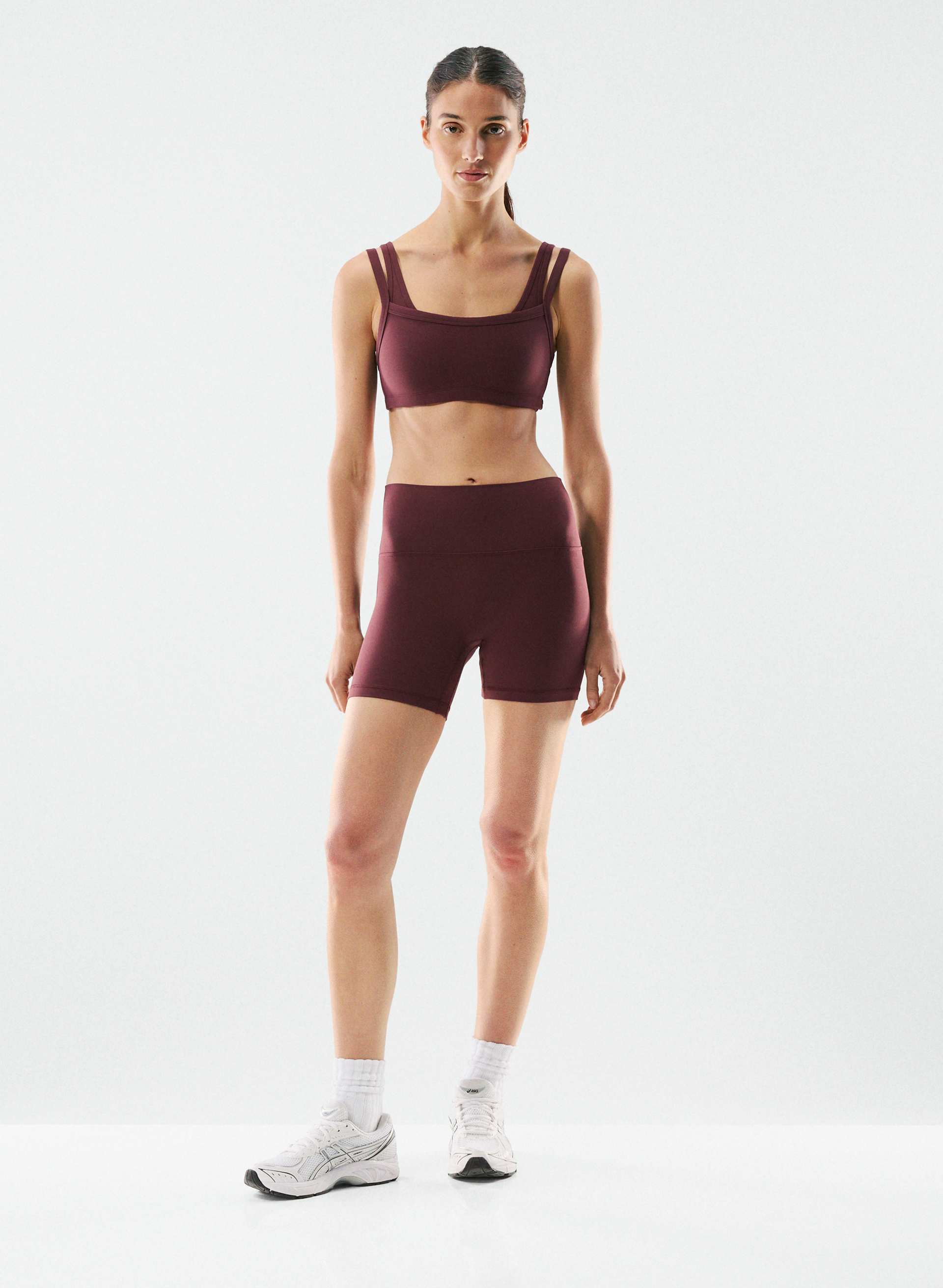 BUTTER TUMBLER BRA TOP - A/B CUP - Sweat-wicking scoopneck bra top for A/B cups. 