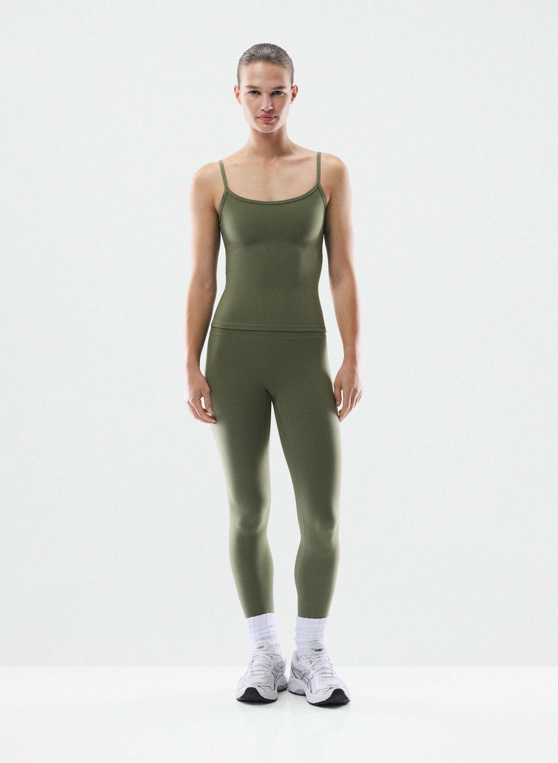 BUTTER ESSENTIAL CAMI TANK - Sweat-wicking scoopneck cami tank. 