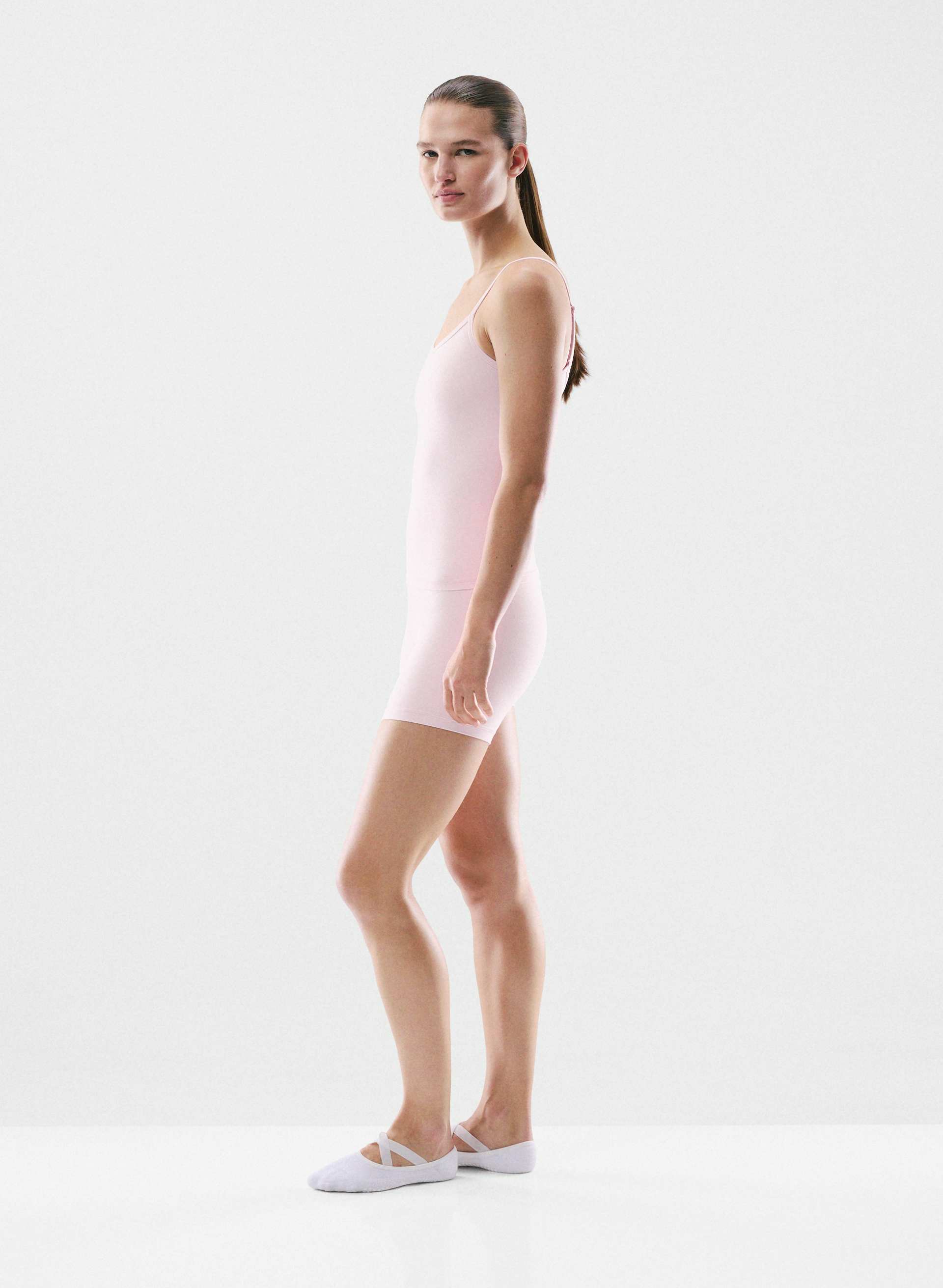 BUTTER ESSENTIAL CAMI TANK | Aritzia