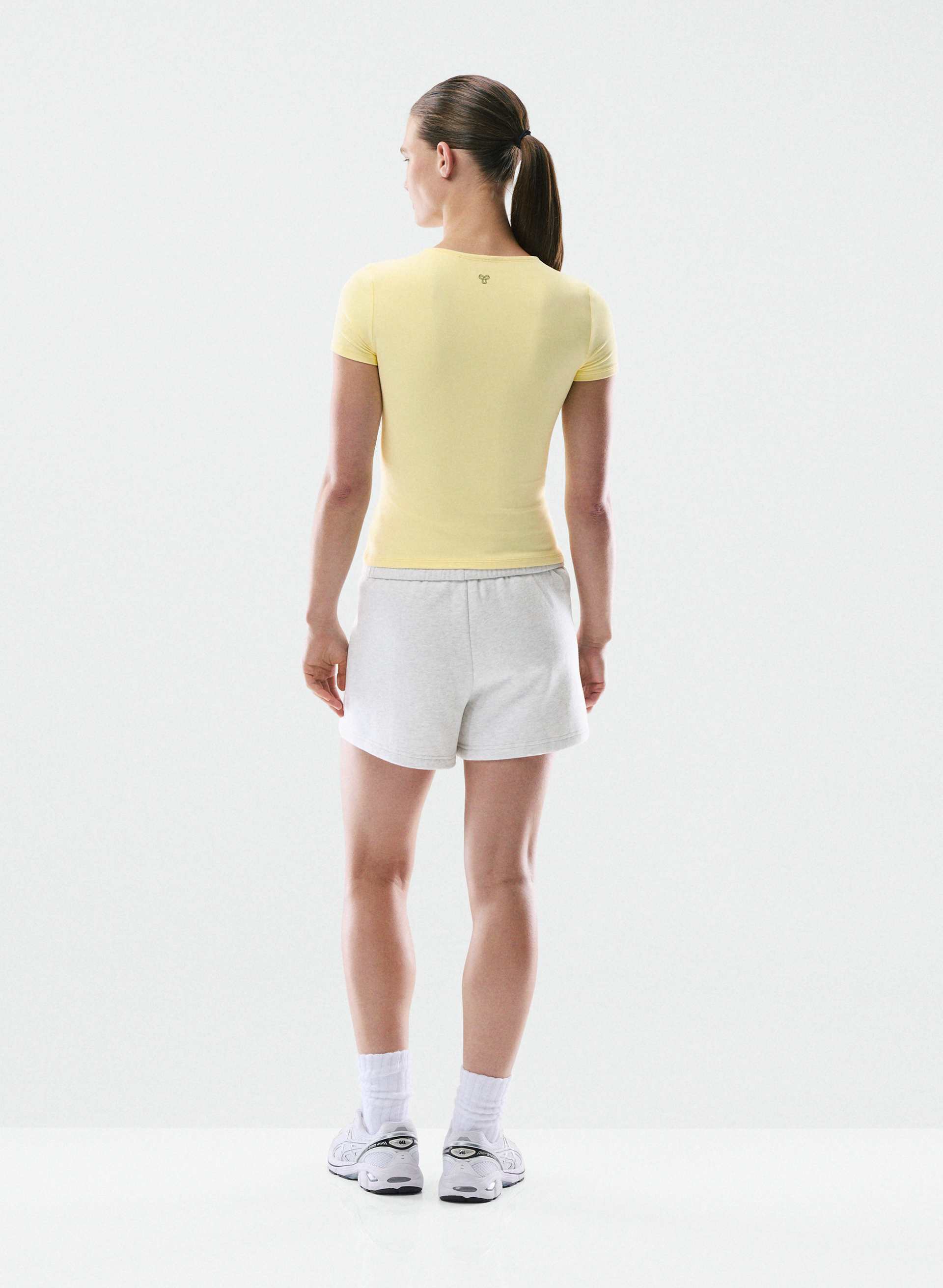 T-SHIRT ESSENTIAL - BUTTER | Aritzia