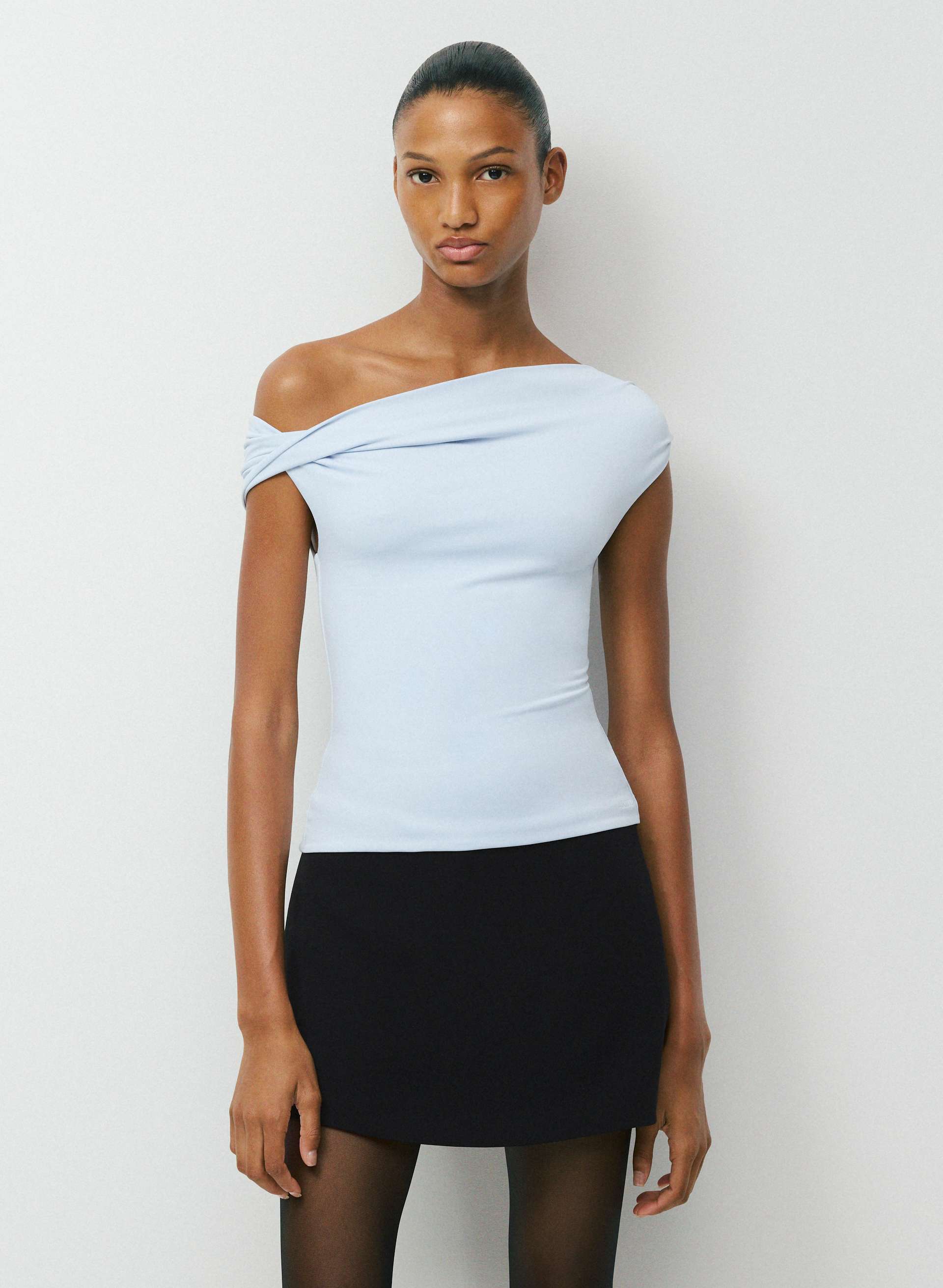 ORIGINAL CONTOUR RAVISH TOP | Aritzia