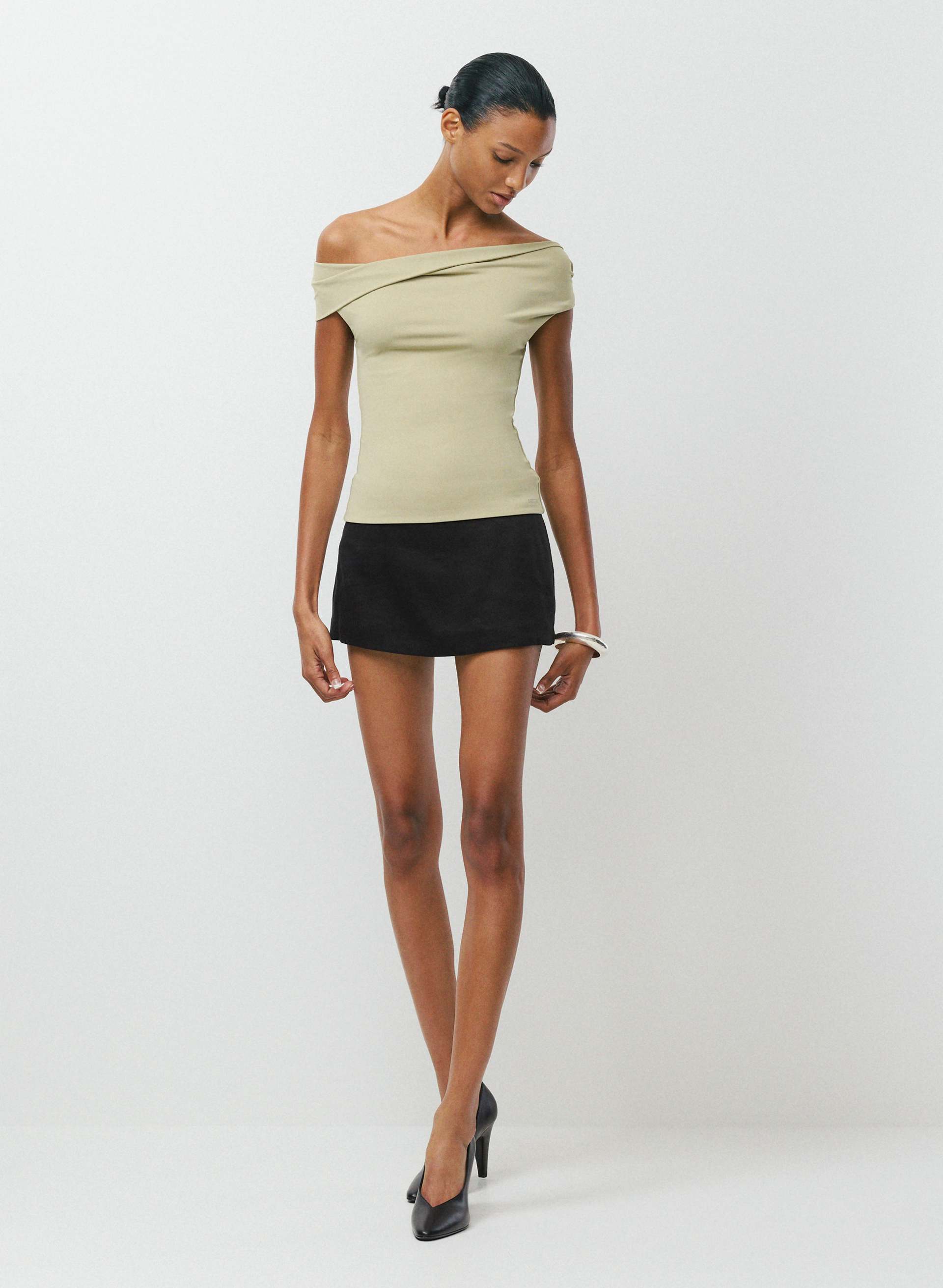 ORIGINAL CONTOUR RAVISH TOP | Aritzia