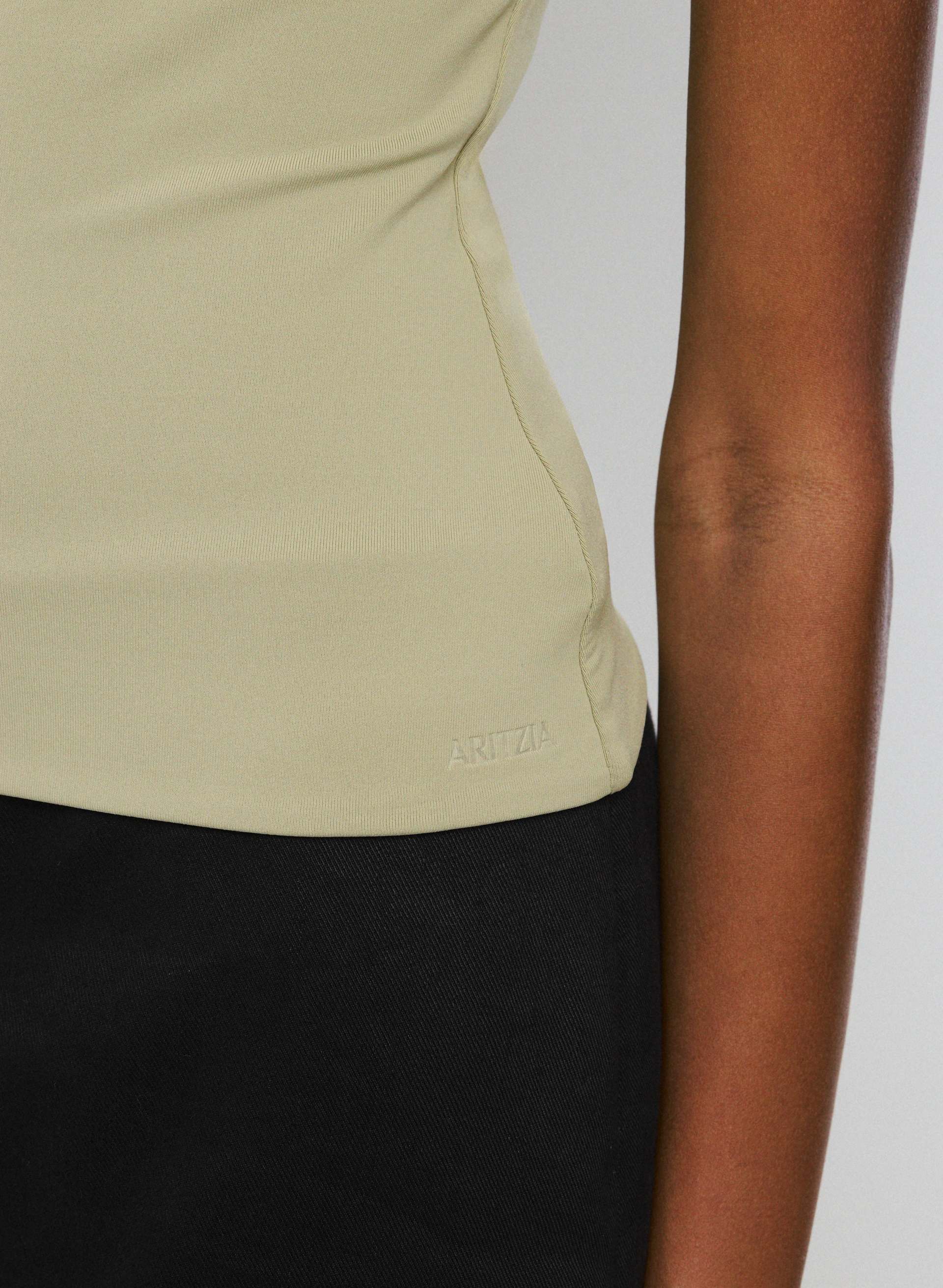 ORIGINAL CONTOUR RAVISH TOP | Aritzia