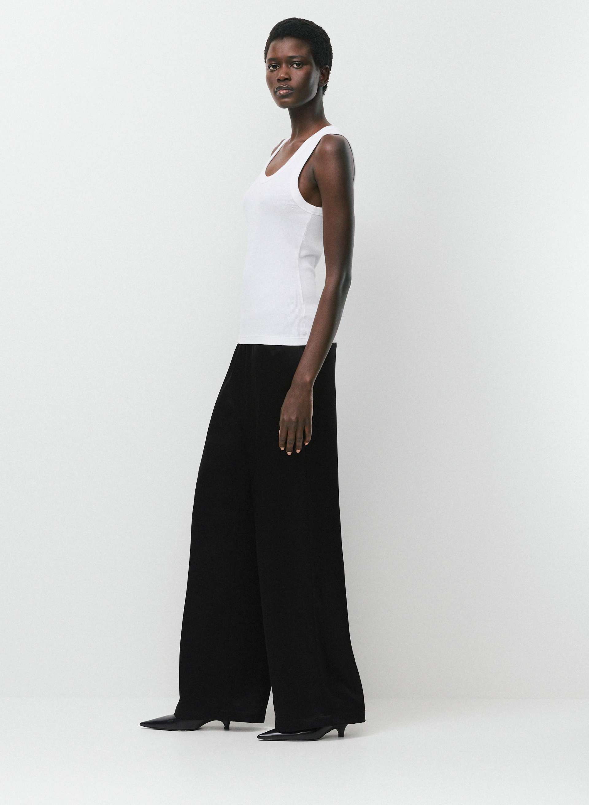BUSY TANK | Aritzia