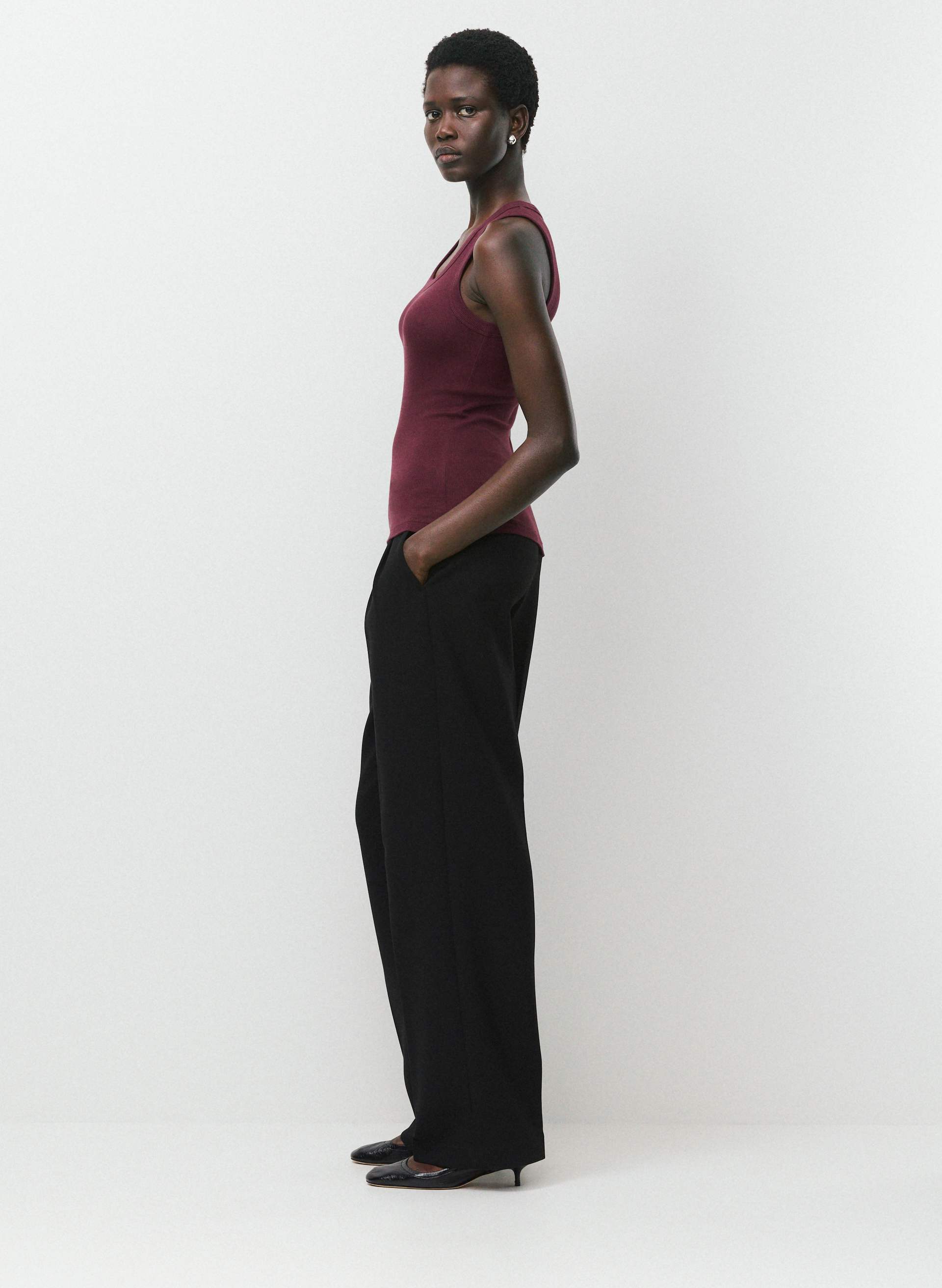 BUSY TANK | Aritzia