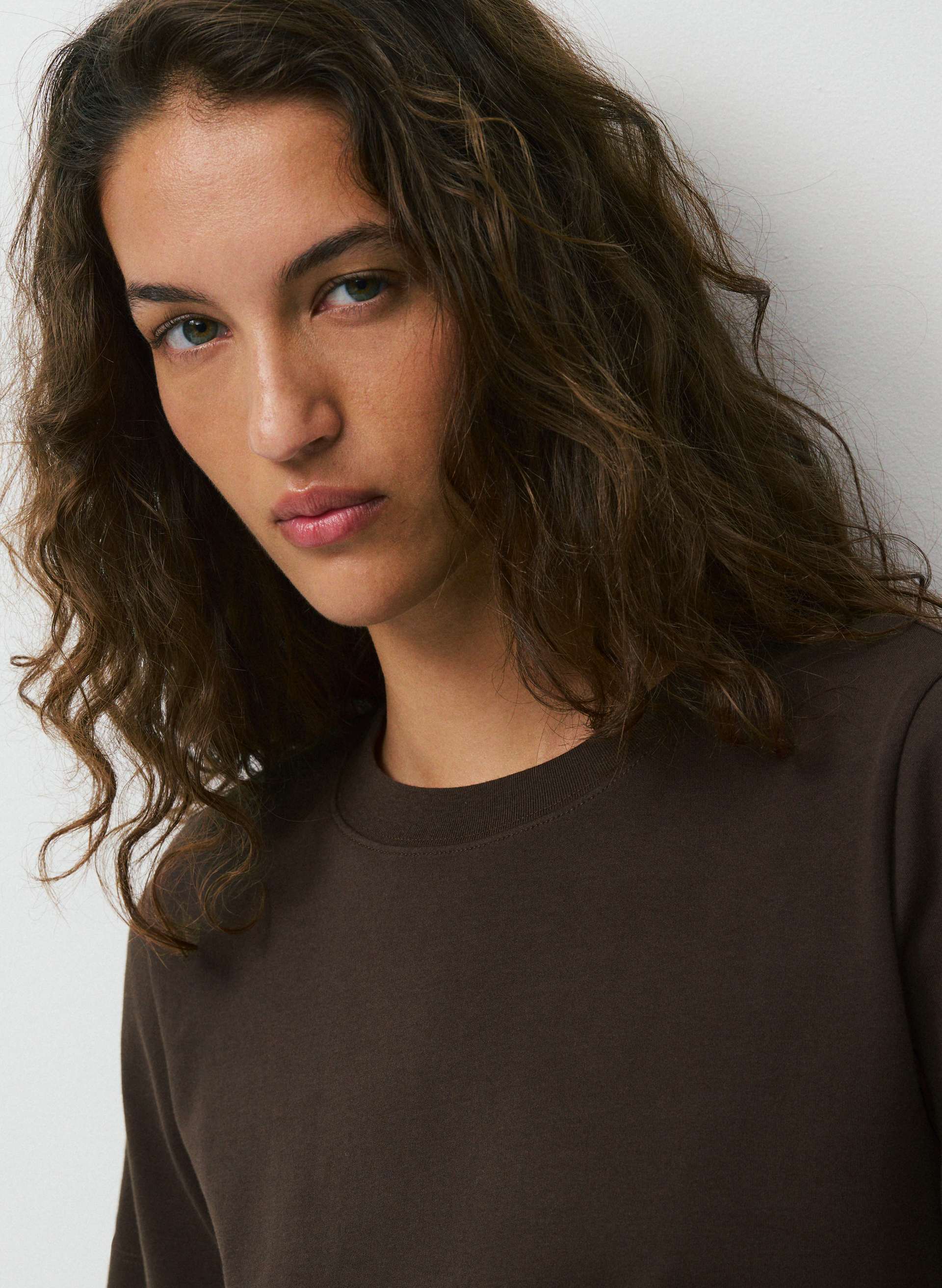INTERLOCK COTTON FUNCTION T-SHIRT | Aritzia