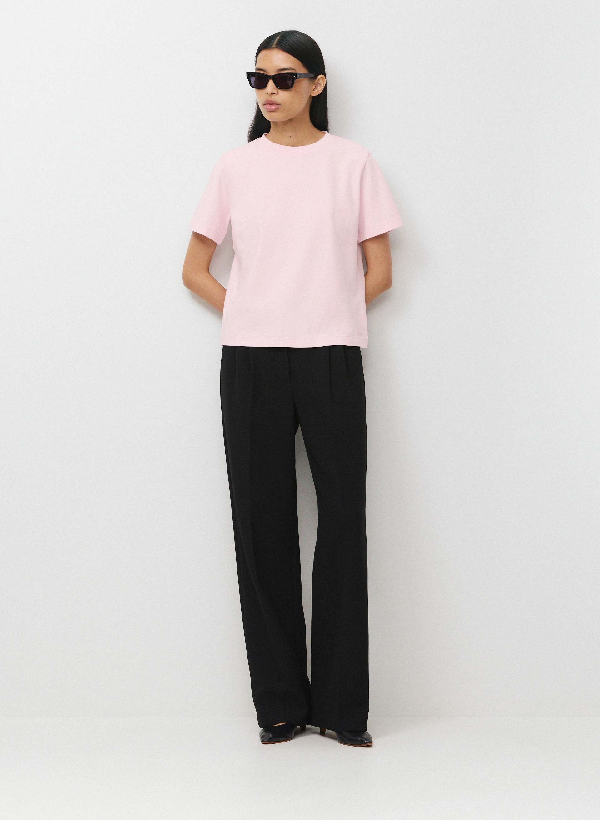 INTERLOCK COTTON FUNCTION T-SHIRT - Double-knit 100% cotton crewneck t-shirt with a classic fit. 